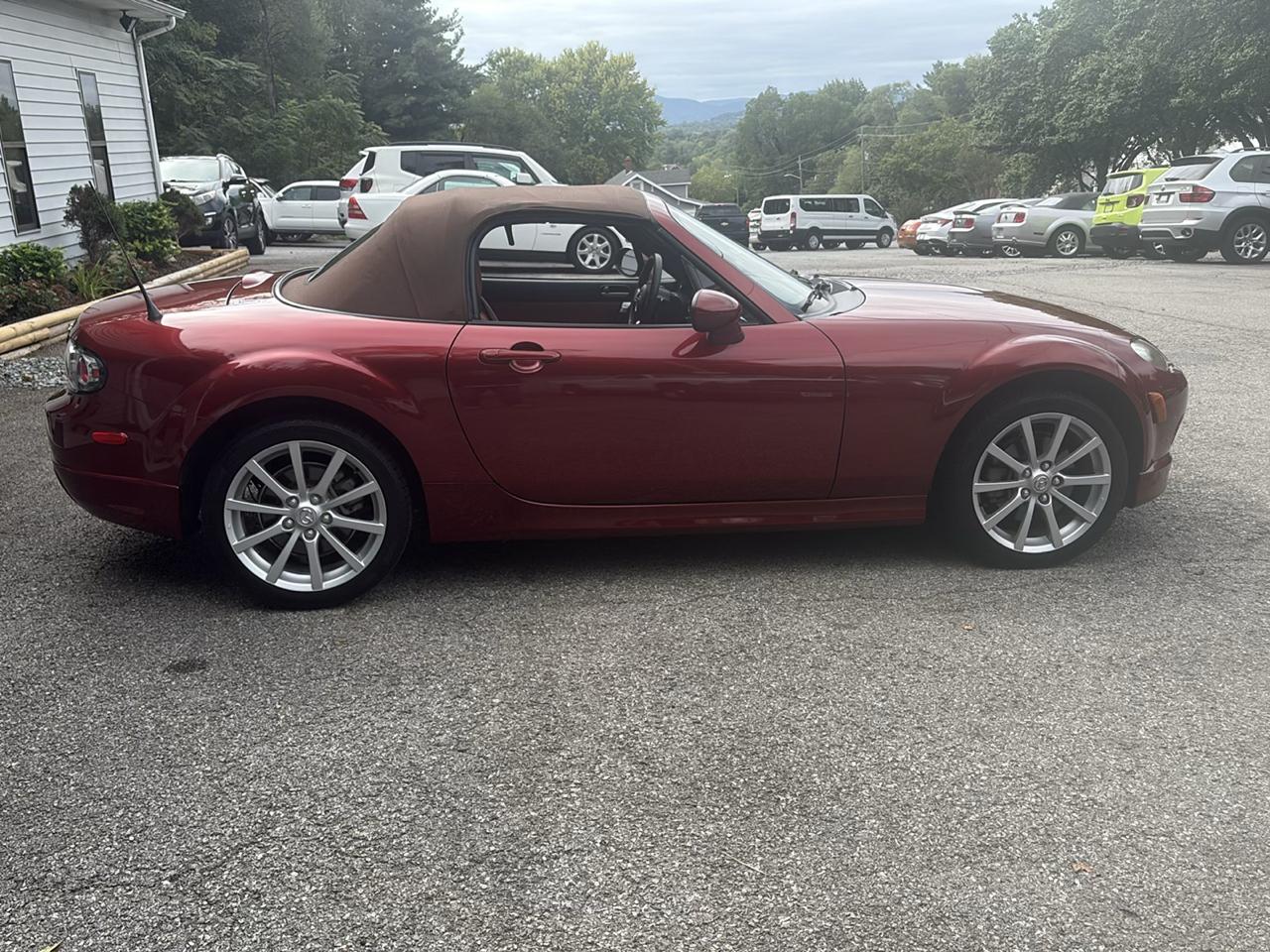 Mazda MX-5 Miata 2dr Conv Auto Grand Touring 2007