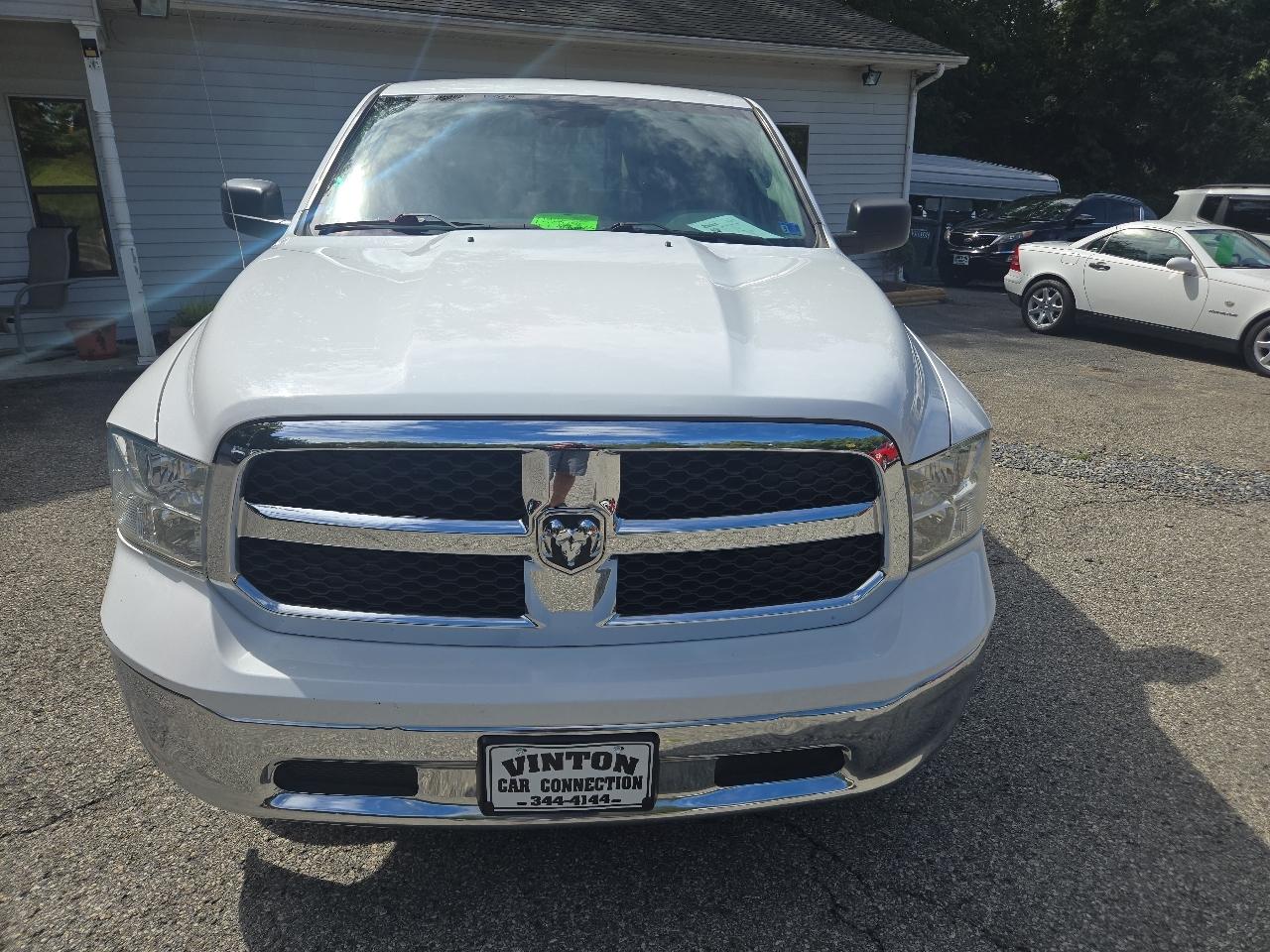RAM 1500 Classic SLT 4x2 Crew Cab 6'4" Box 2019