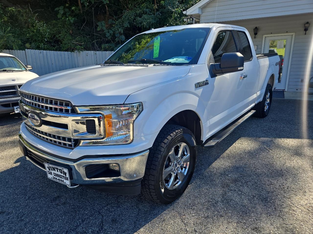 Ford F-150 Supercab Flareside 145" XLT 4WD 2018
