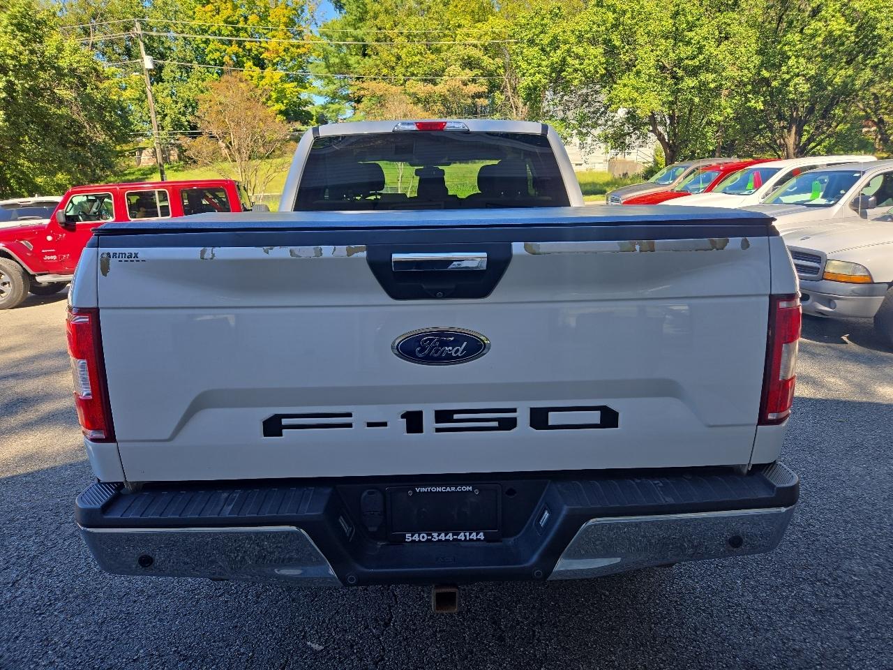 Ford F-150 Supercab Flareside 145" XLT 4WD 2018