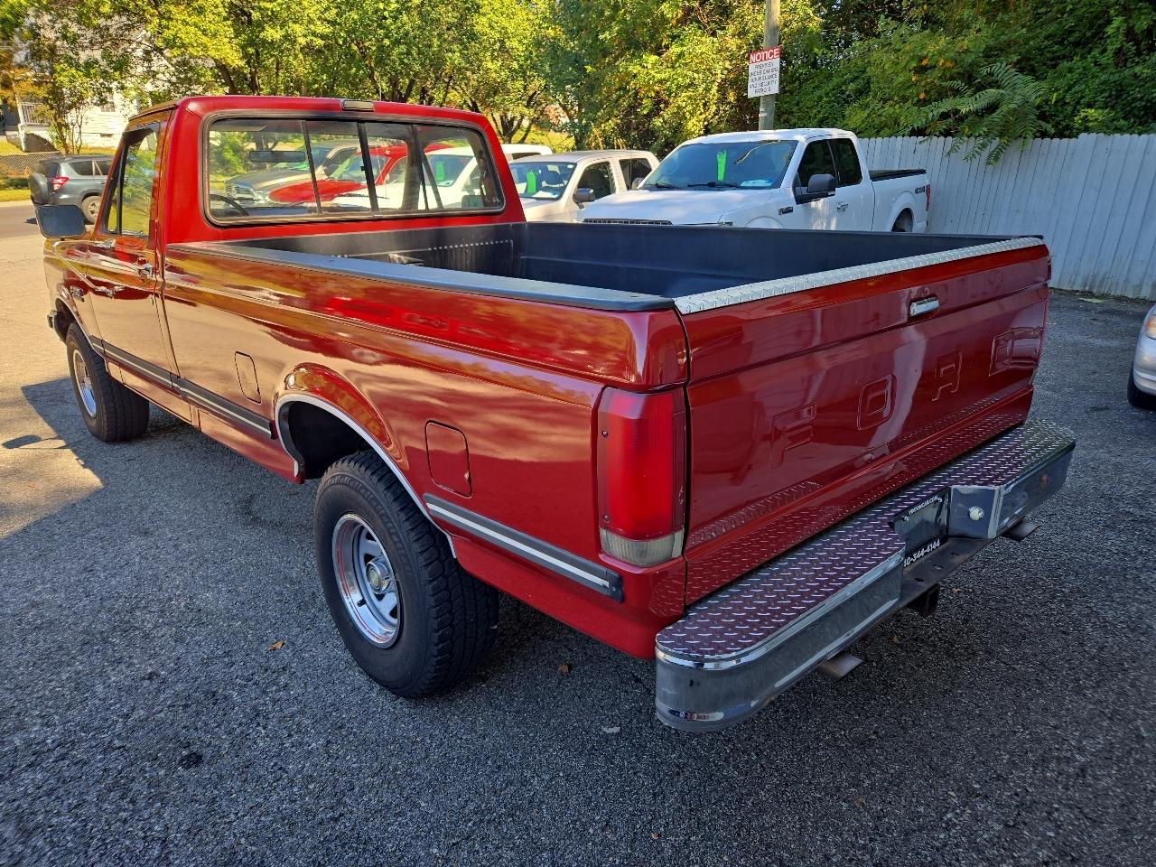Ford F-150 Flareside 117" WB 4WD 1987