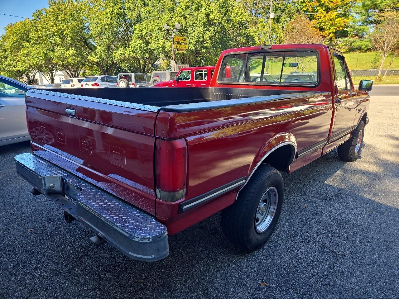 Ford F-150 Flareside 117" WB 4WD 1987