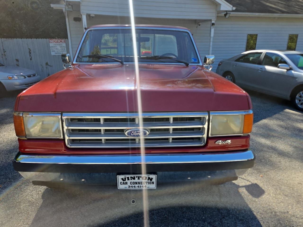 Ford F-150 Flareside 117" WB 4WD 1987