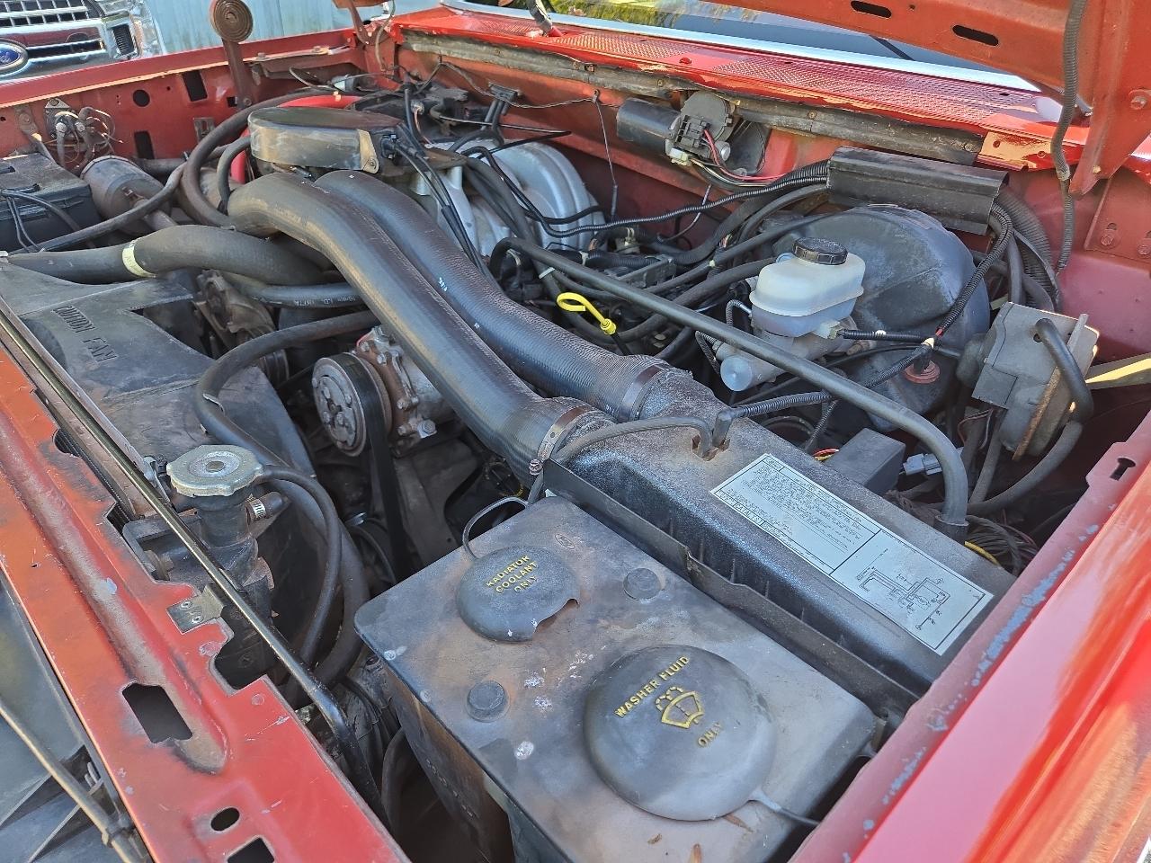 Ford F-150 Flareside 117" WB 4WD 1987