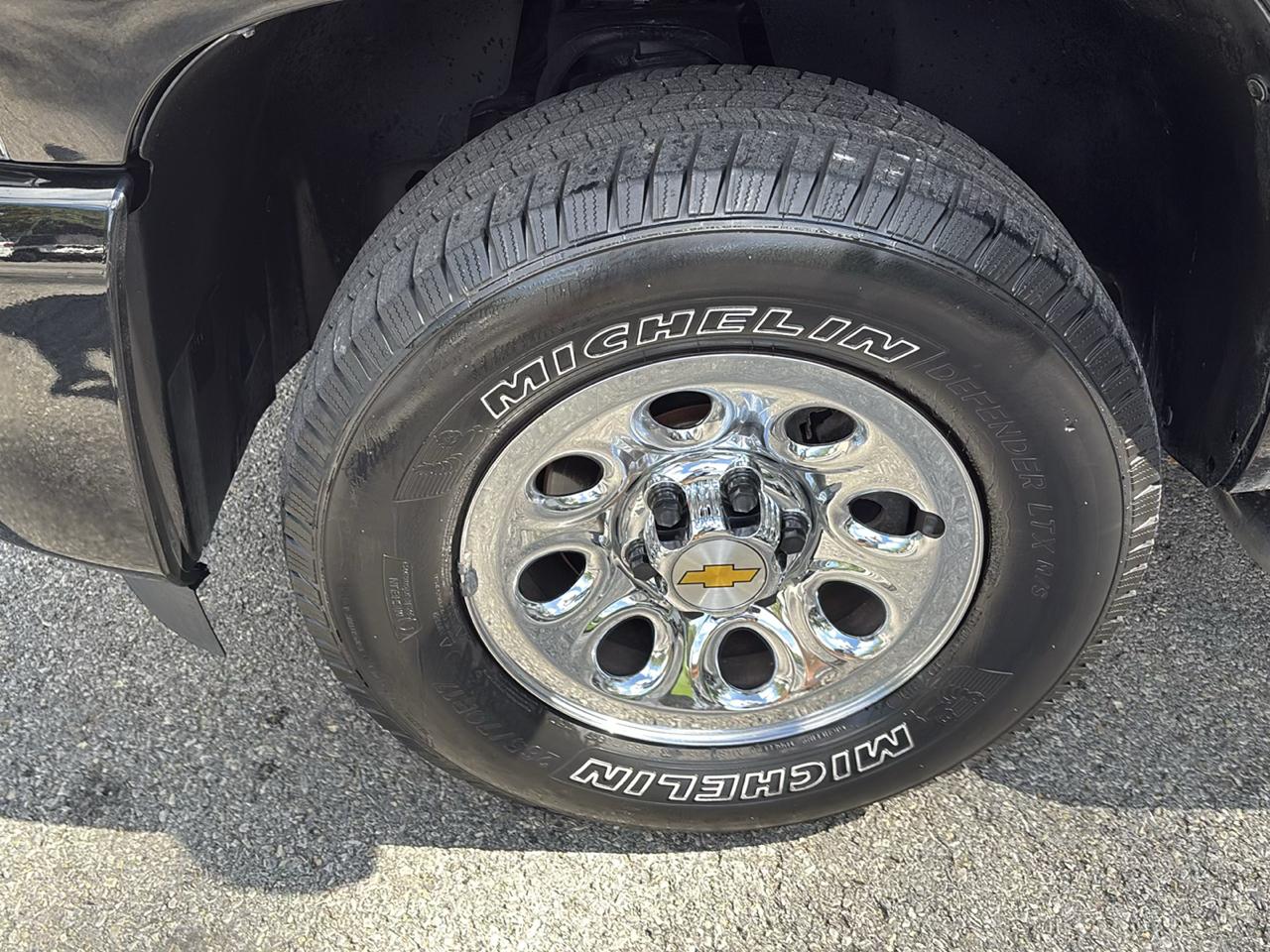 Chevrolet Silverado 1500 2WD Reg Cab 119.0" Work Truck 2011