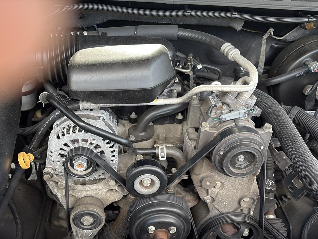 Chevrolet Silverado 1500 2WD Reg Cab 119.0" Work Truck 2011