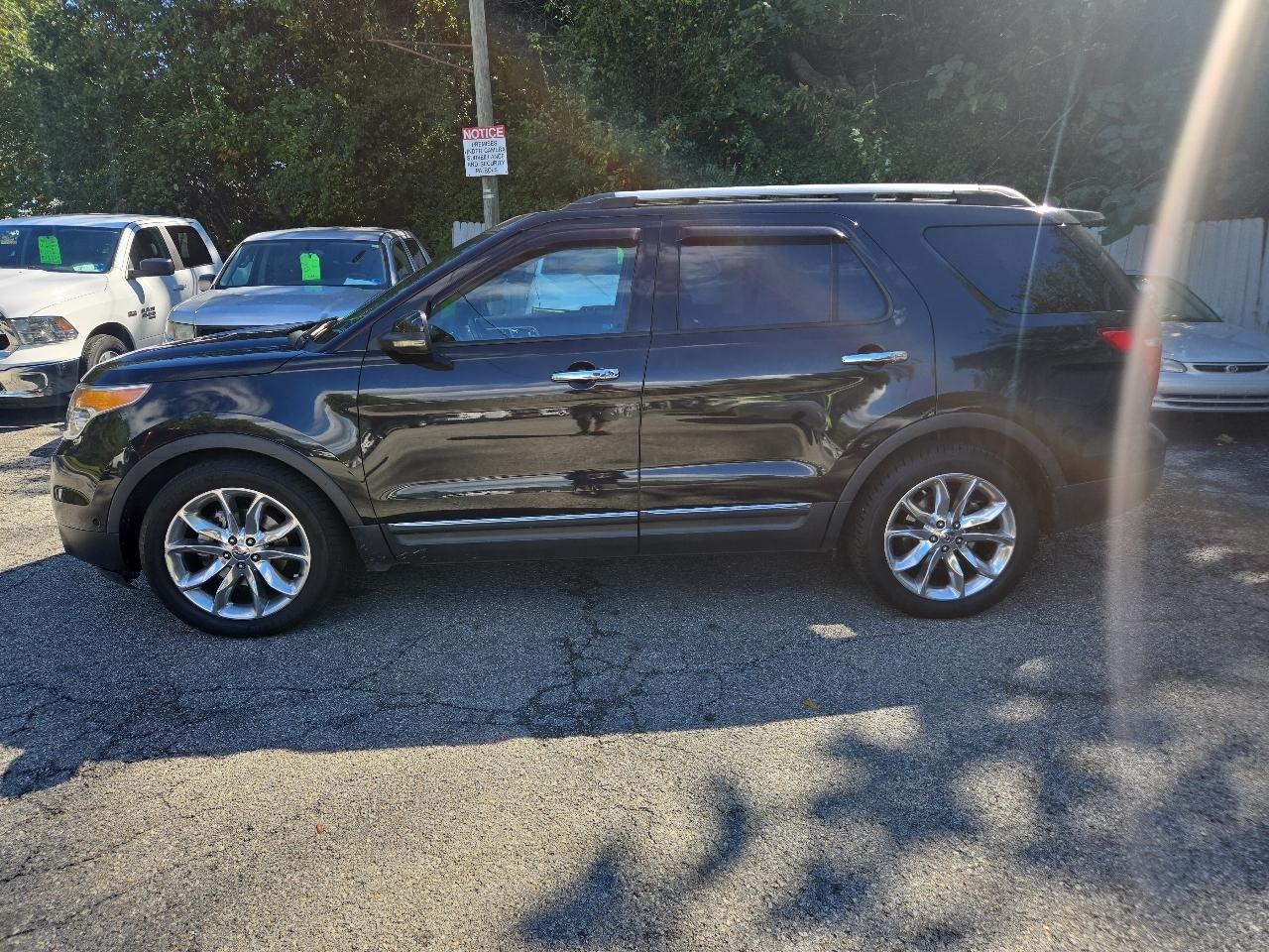 Ford Explorer FWD 4dr Limited 2011