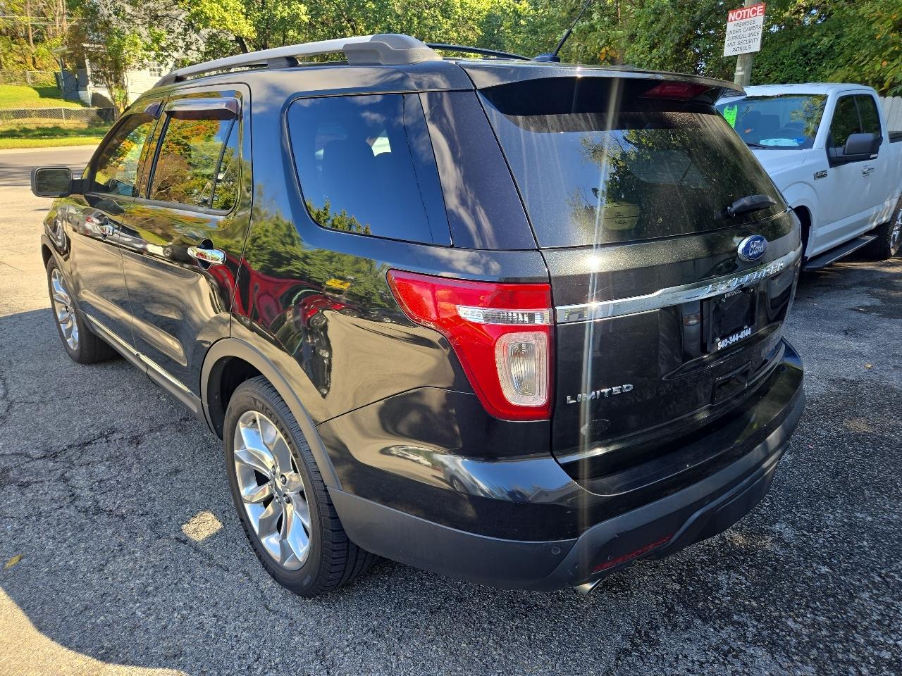 Ford Explorer FWD 4dr Limited 2011