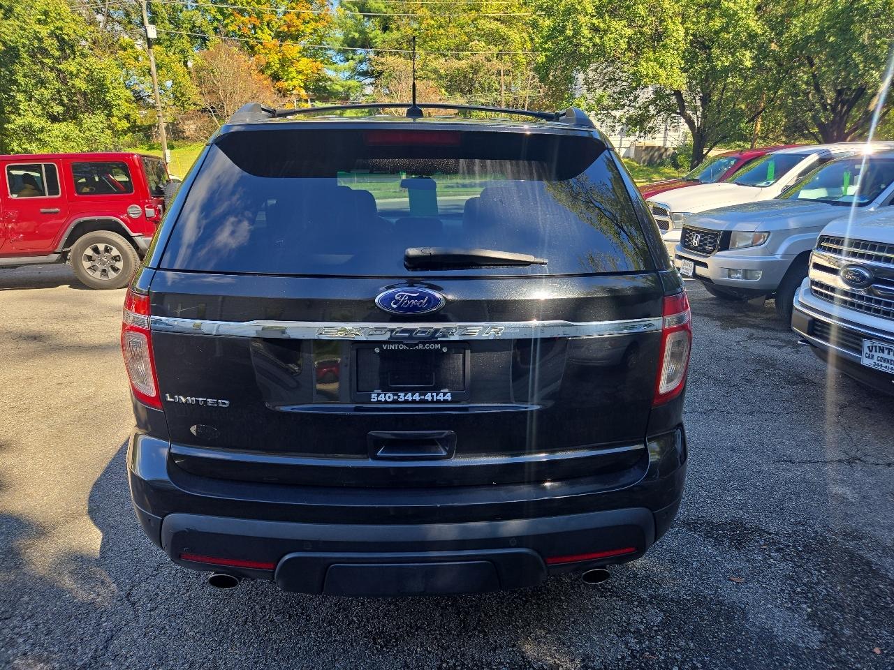 Ford Explorer FWD 4dr Limited 2011