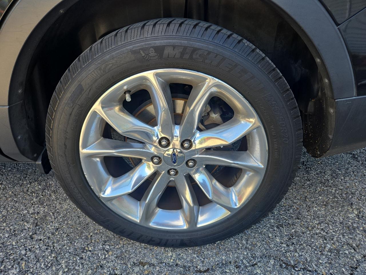 Ford Explorer FWD 4dr Limited 2011
