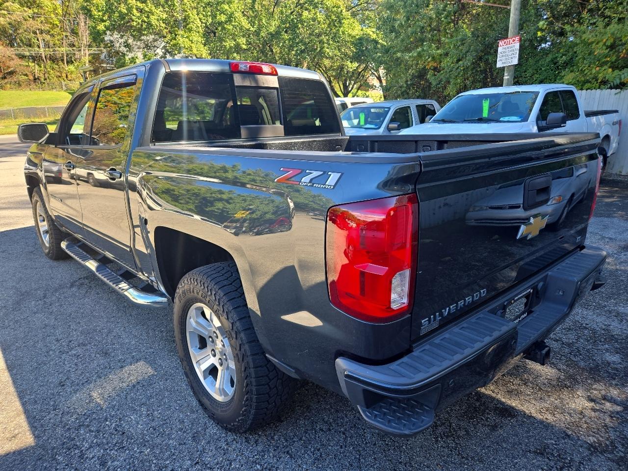 Chevrolet Silverado 1500 4WD Crew Cab 143.5" LT w/2LT 2018