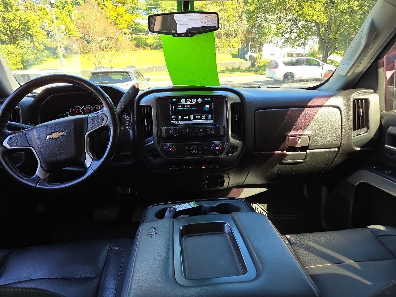 Chevrolet Silverado 1500 4WD Crew Cab 143.5" LT w/2LT 2018