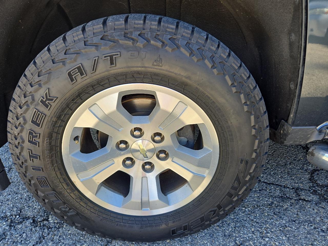 Chevrolet Silverado 1500 4WD Crew Cab 143.5" LT w/2LT 2018