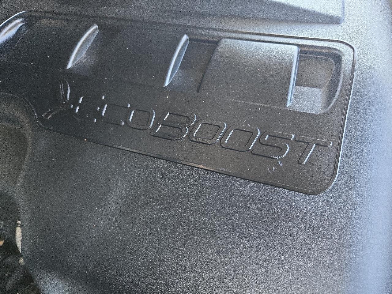 Ford F-150 4WD SuperCrew 145" Lariat 2015