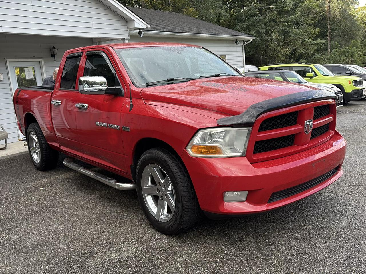 RAM 1500 2WD Quad Cab 140.5" Express 2012