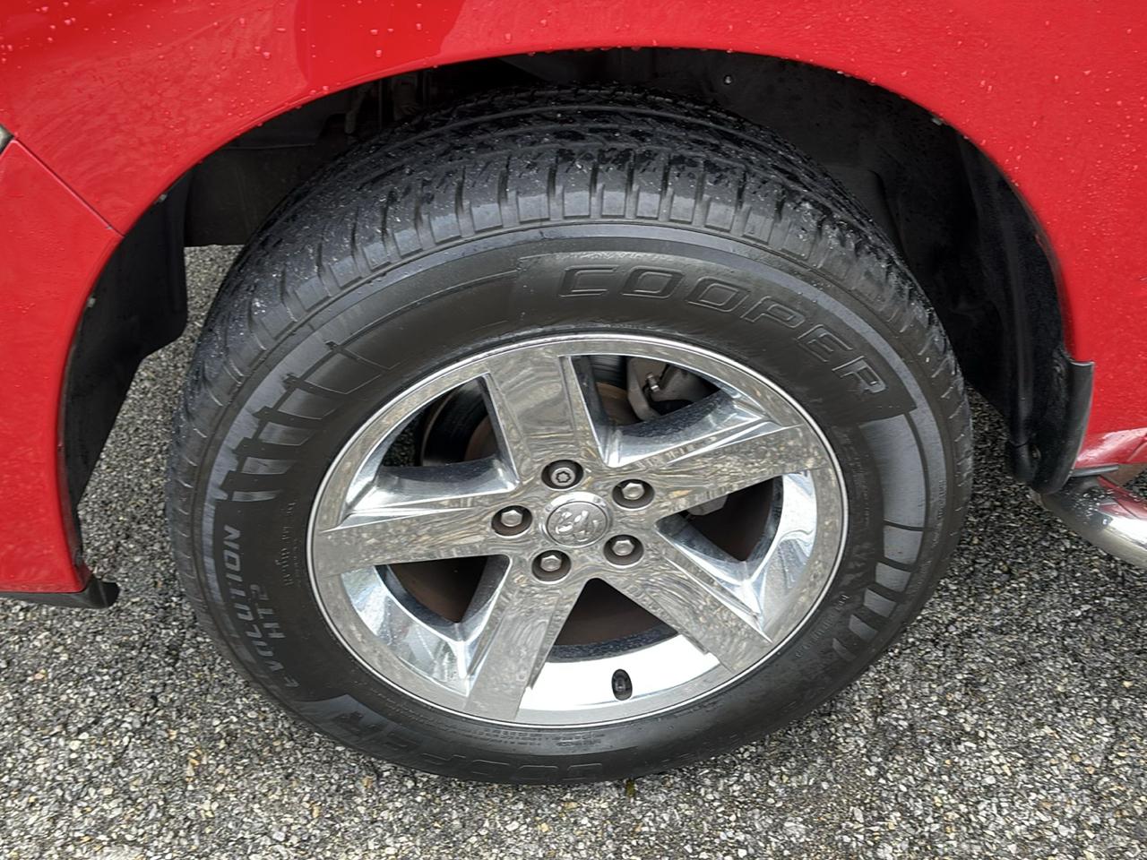 RAM 1500 2WD Quad Cab 140.5" Express 2012