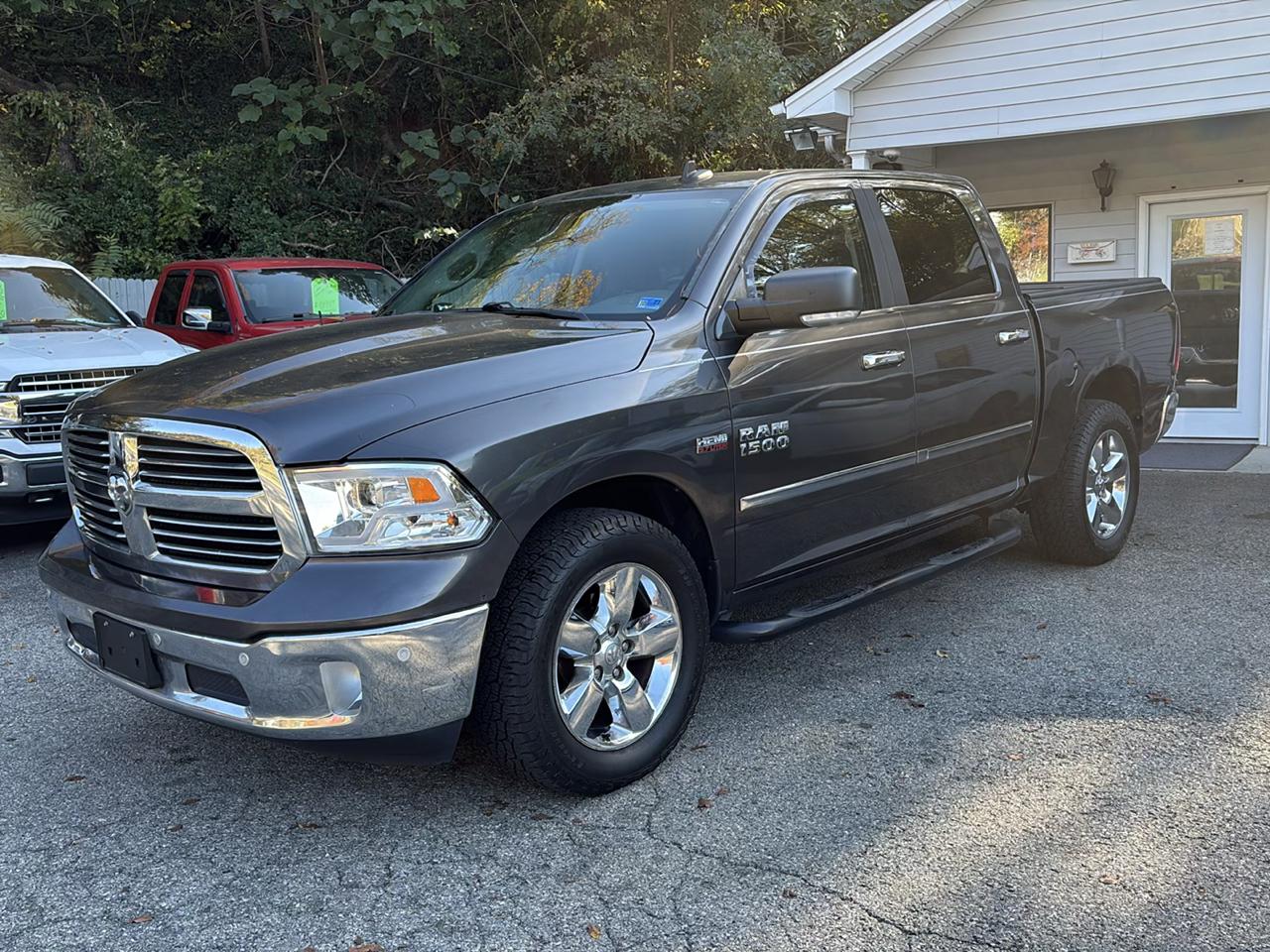 2016 RAM 1500 4WD Crew Cab 140.5" Big Horn