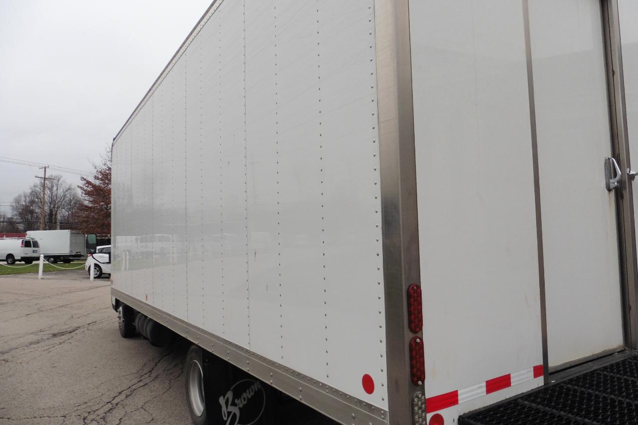 Mitsubishi Fuso FE  2015