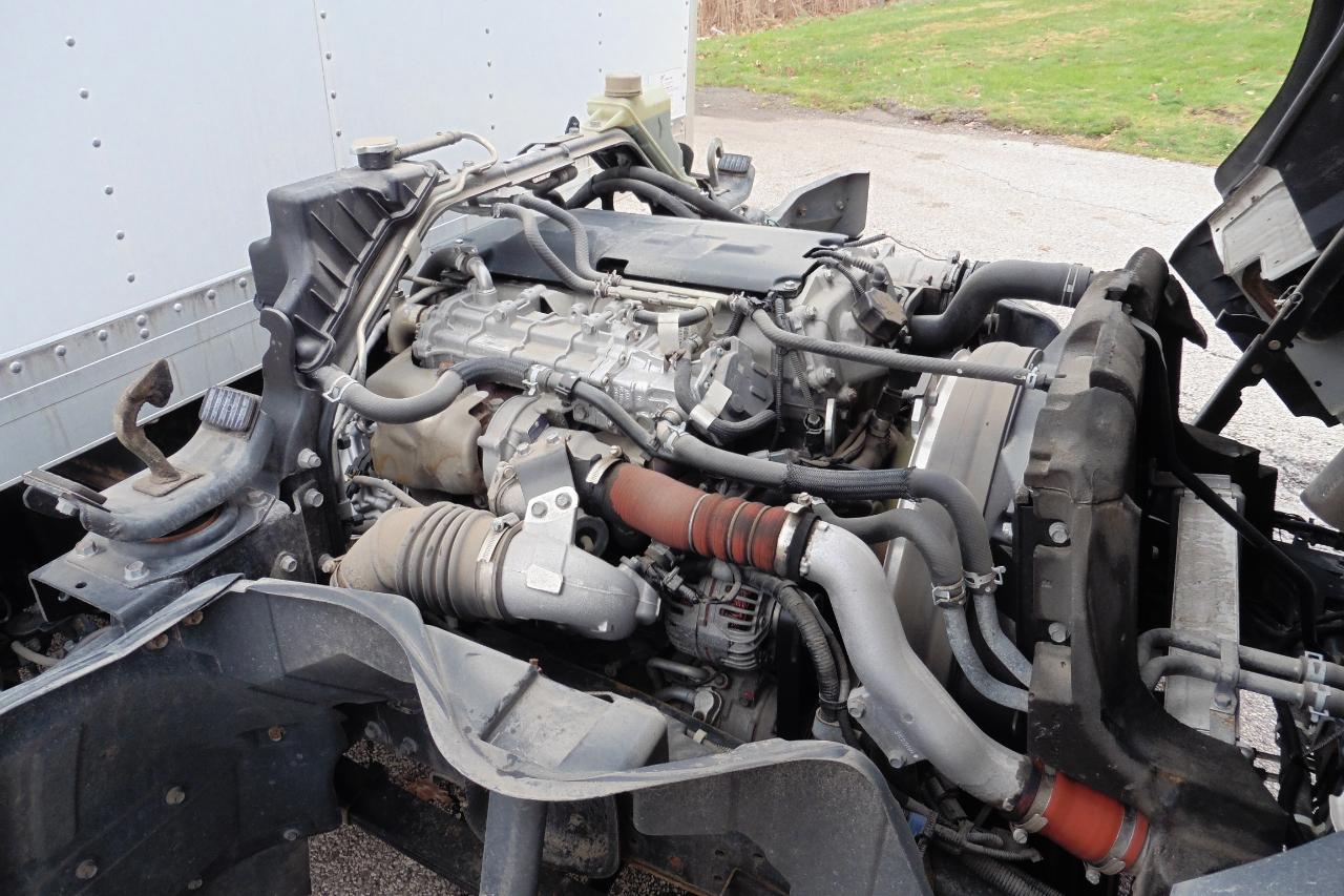 Mitsubishi Fuso FE  2015