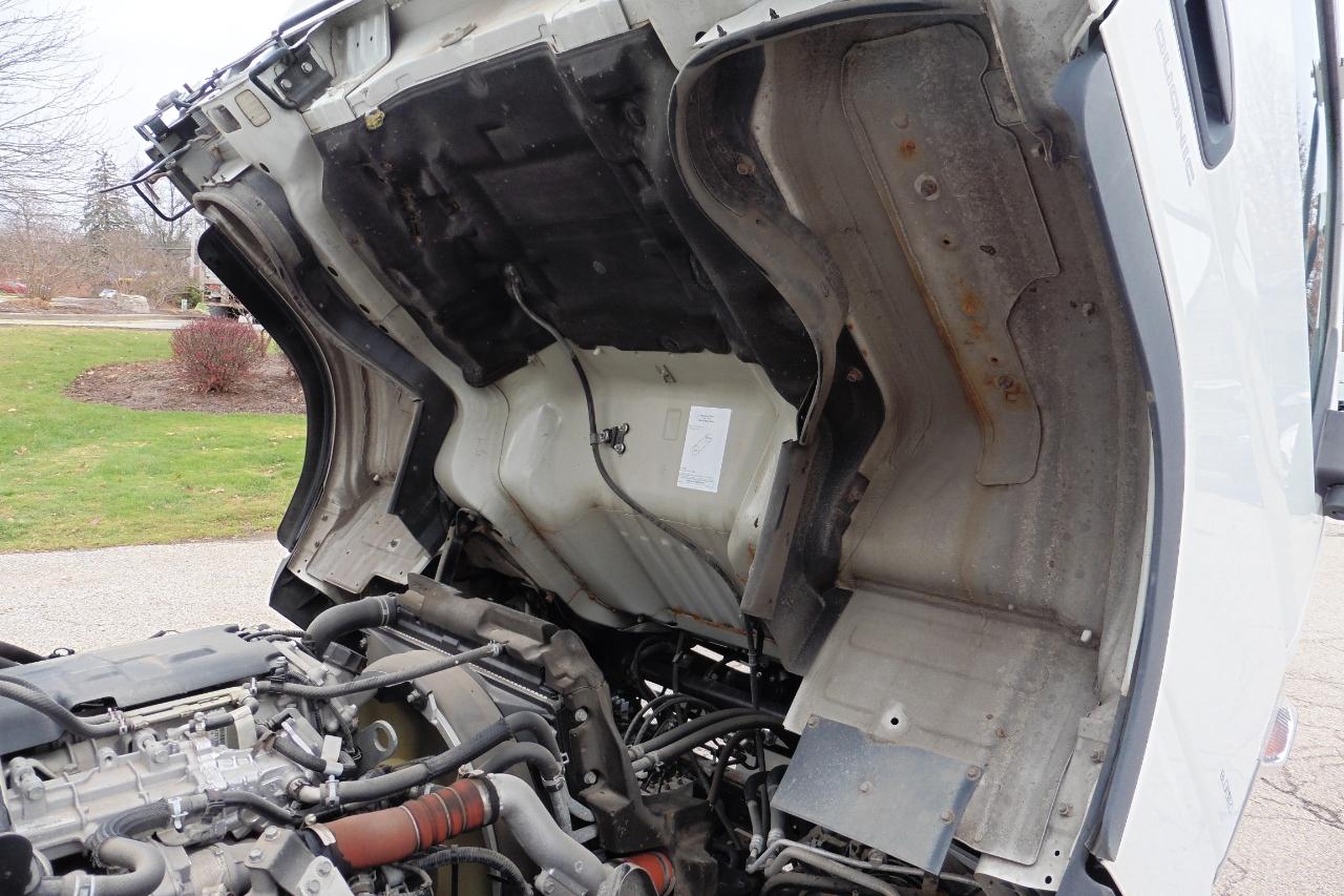 Mitsubishi Fuso FE  2015