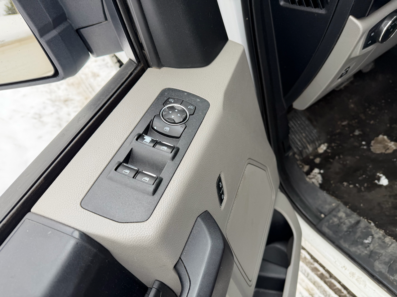 Ford F-150 4WD SuperCrew 145" XL 2020