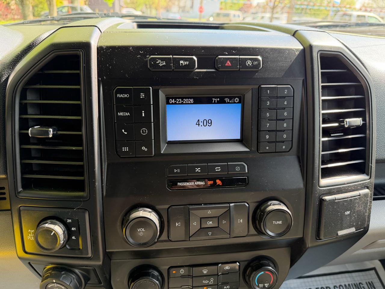 Ford F-150 4WD SuperCrew 145" XL 2020