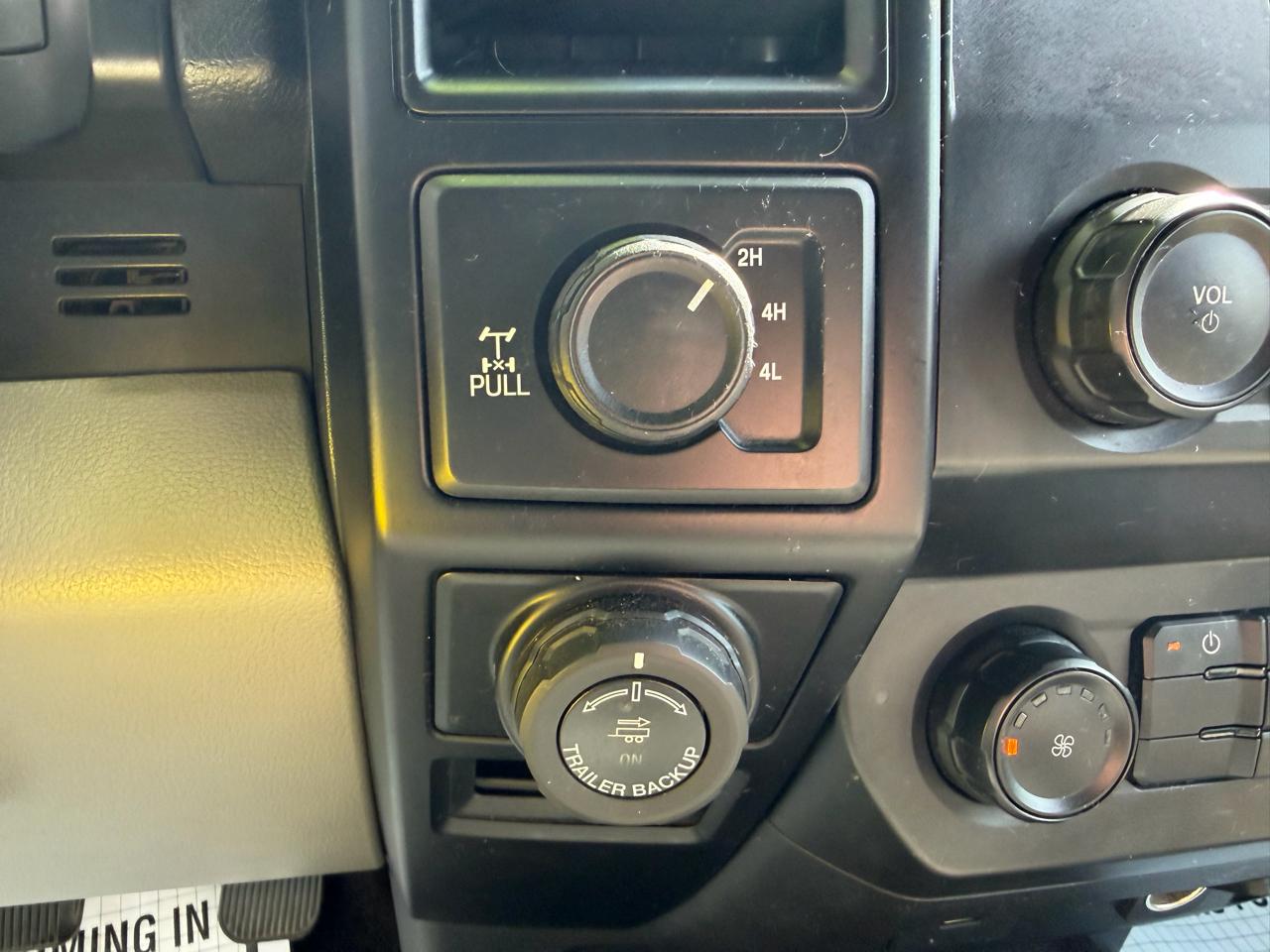 Ford F-150 4WD SuperCrew 145" XL 2020