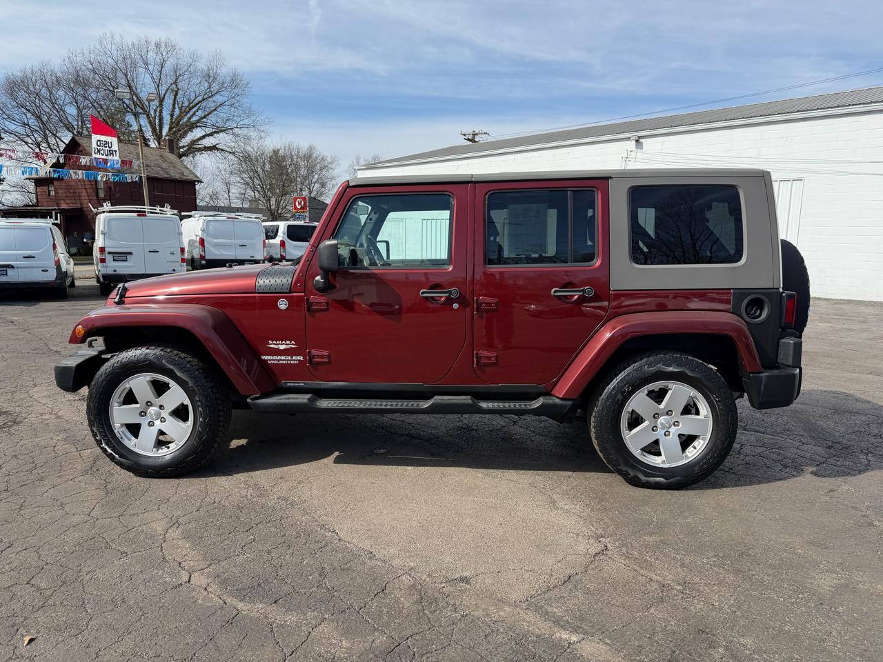 Jeep Wrangler Unlimited 4WD 4dr Sahara 2010
