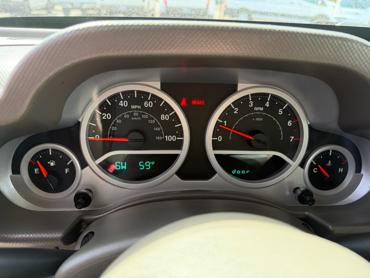 Jeep Wrangler Unlimited 4WD 4dr Sahara 2010