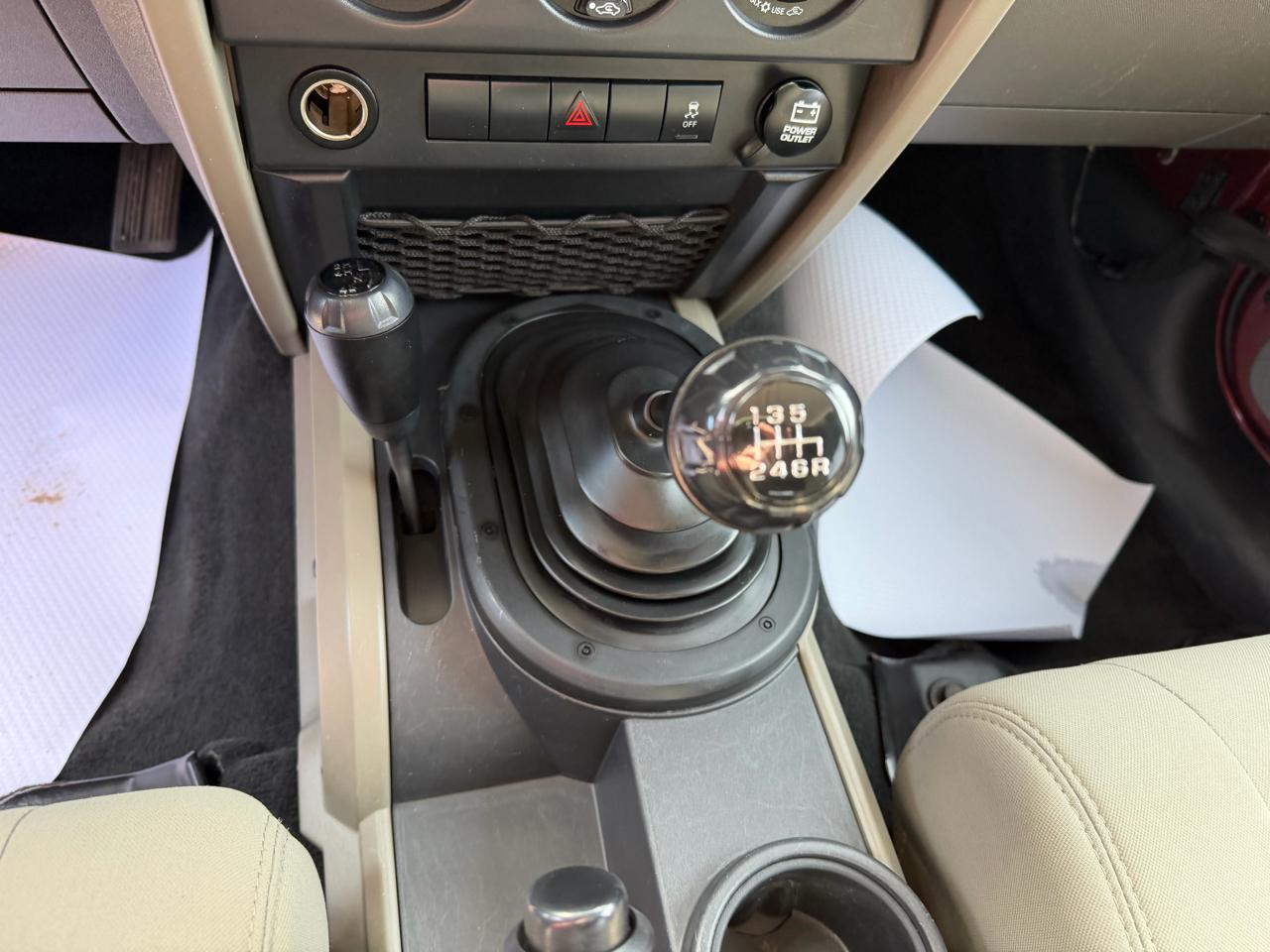 Jeep Wrangler Unlimited 4WD 4dr Sahara 2010