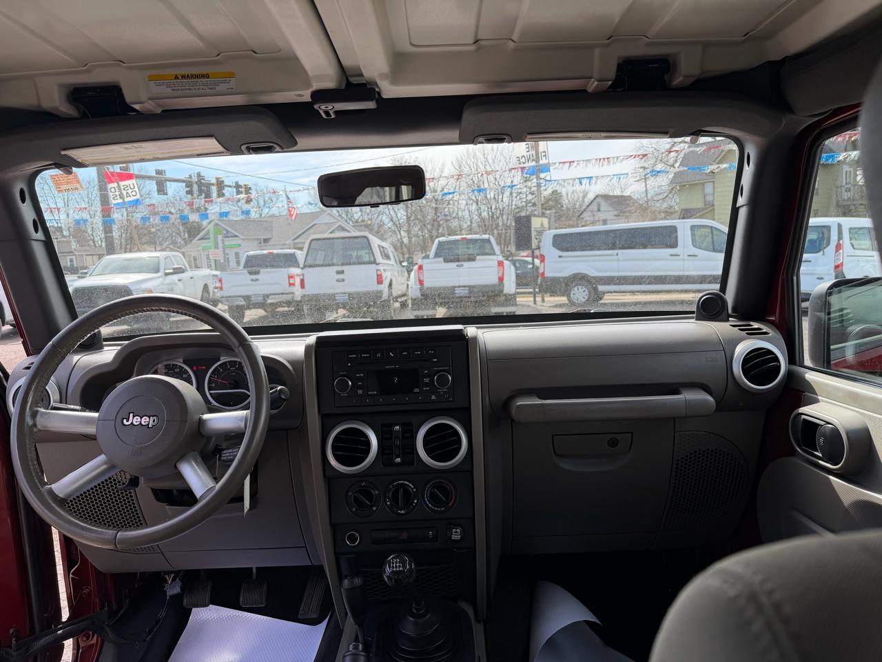 Jeep Wrangler Unlimited 4WD 4dr Sahara 2010