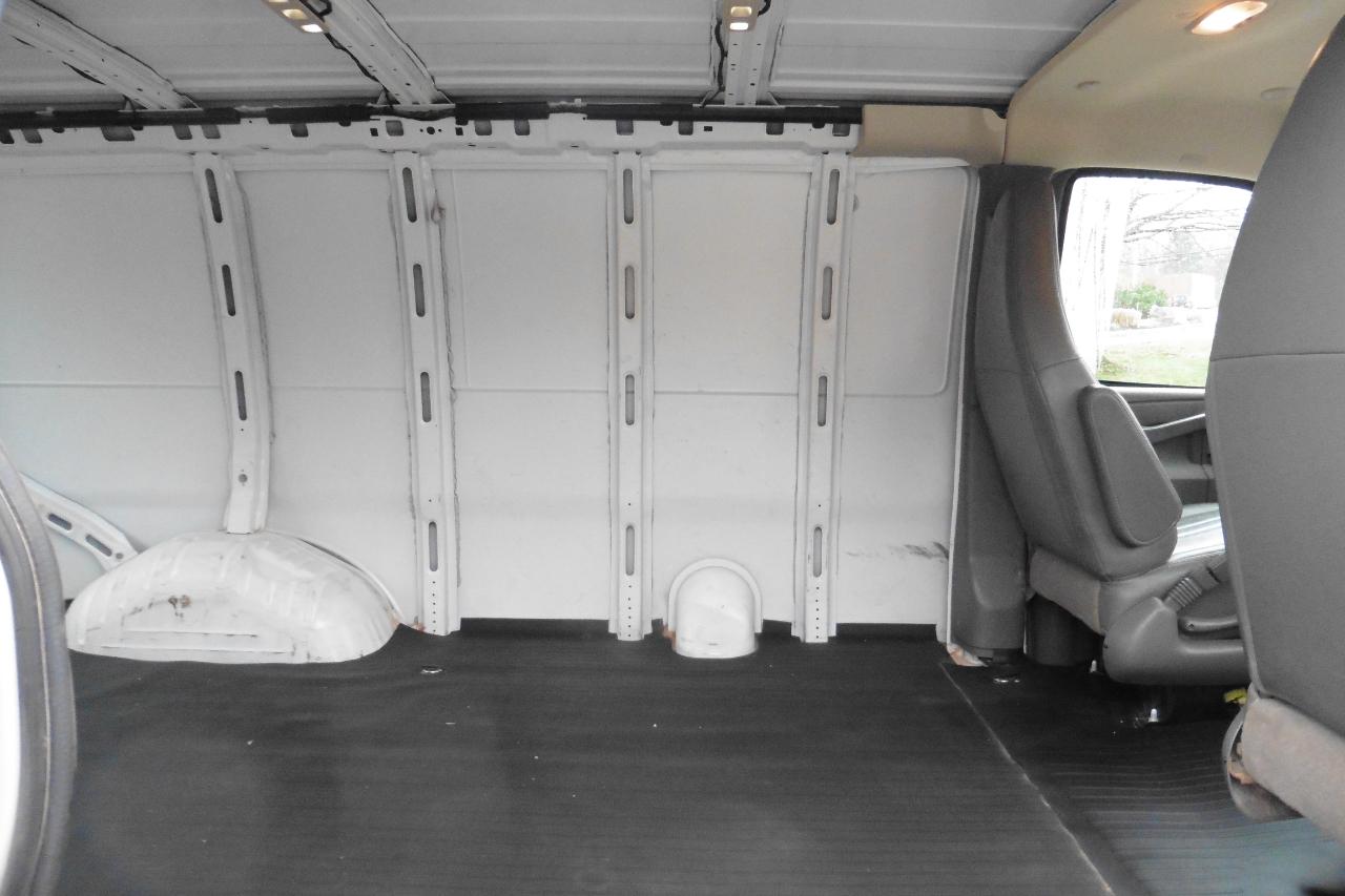 Chevrolet Express 2500 Cargo 2023