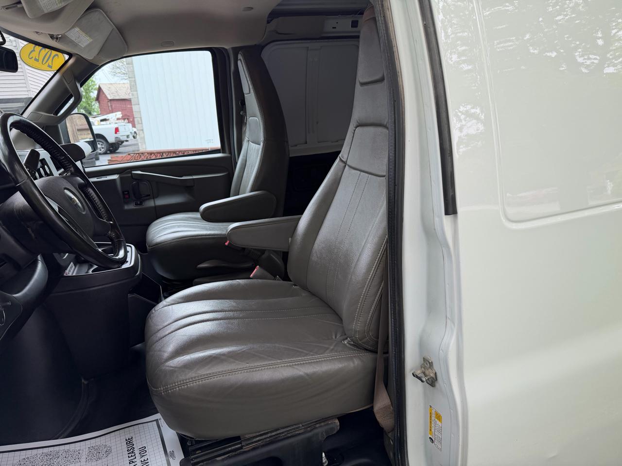 Chevrolet Express 2500 Cargo 2023