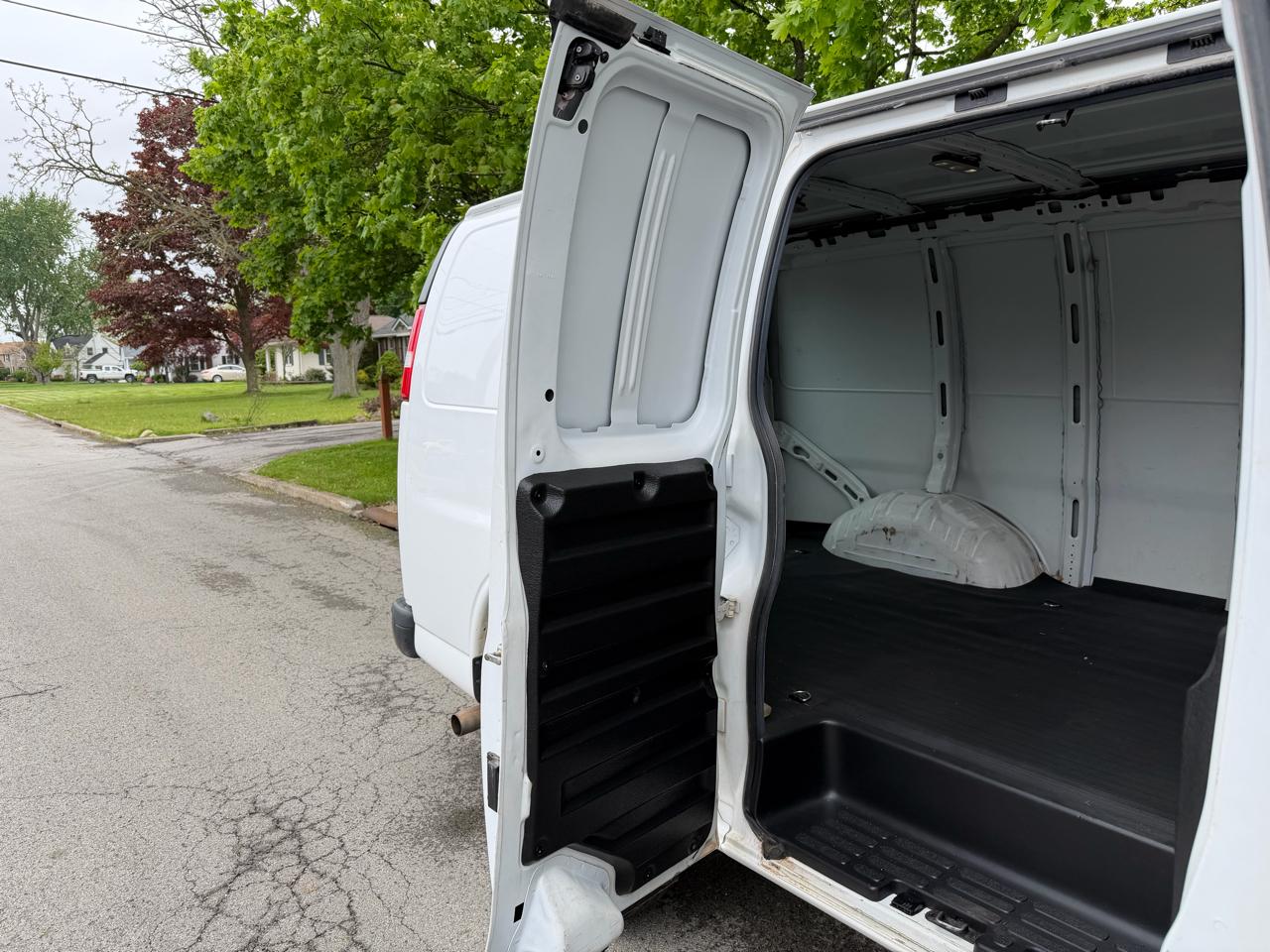 Chevrolet Express 2500 Cargo 2023