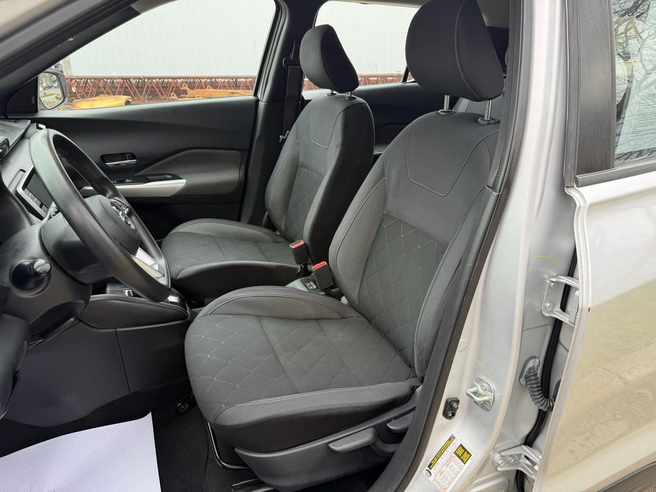 Nissan Kicks SV 4D SUV FWD 2019