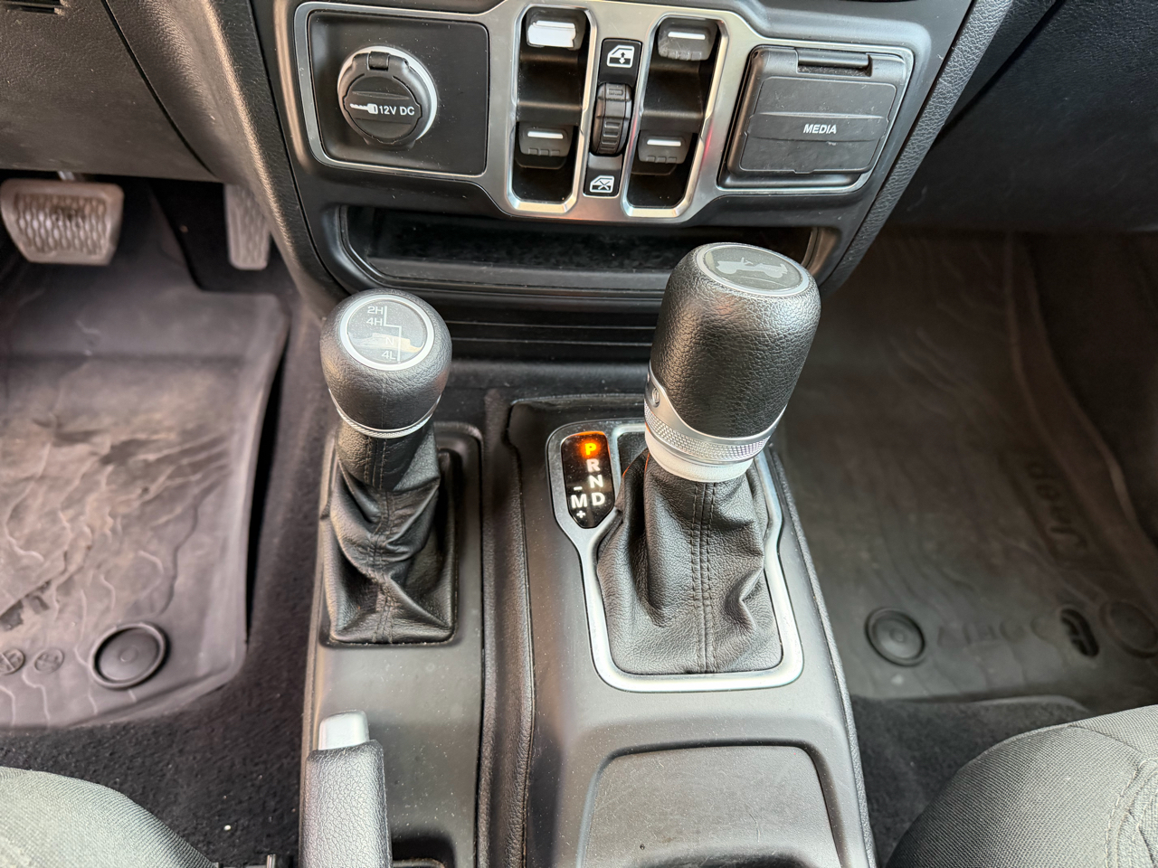 Jeep Wrangler Unlimited Willys Sport 4x4 2021