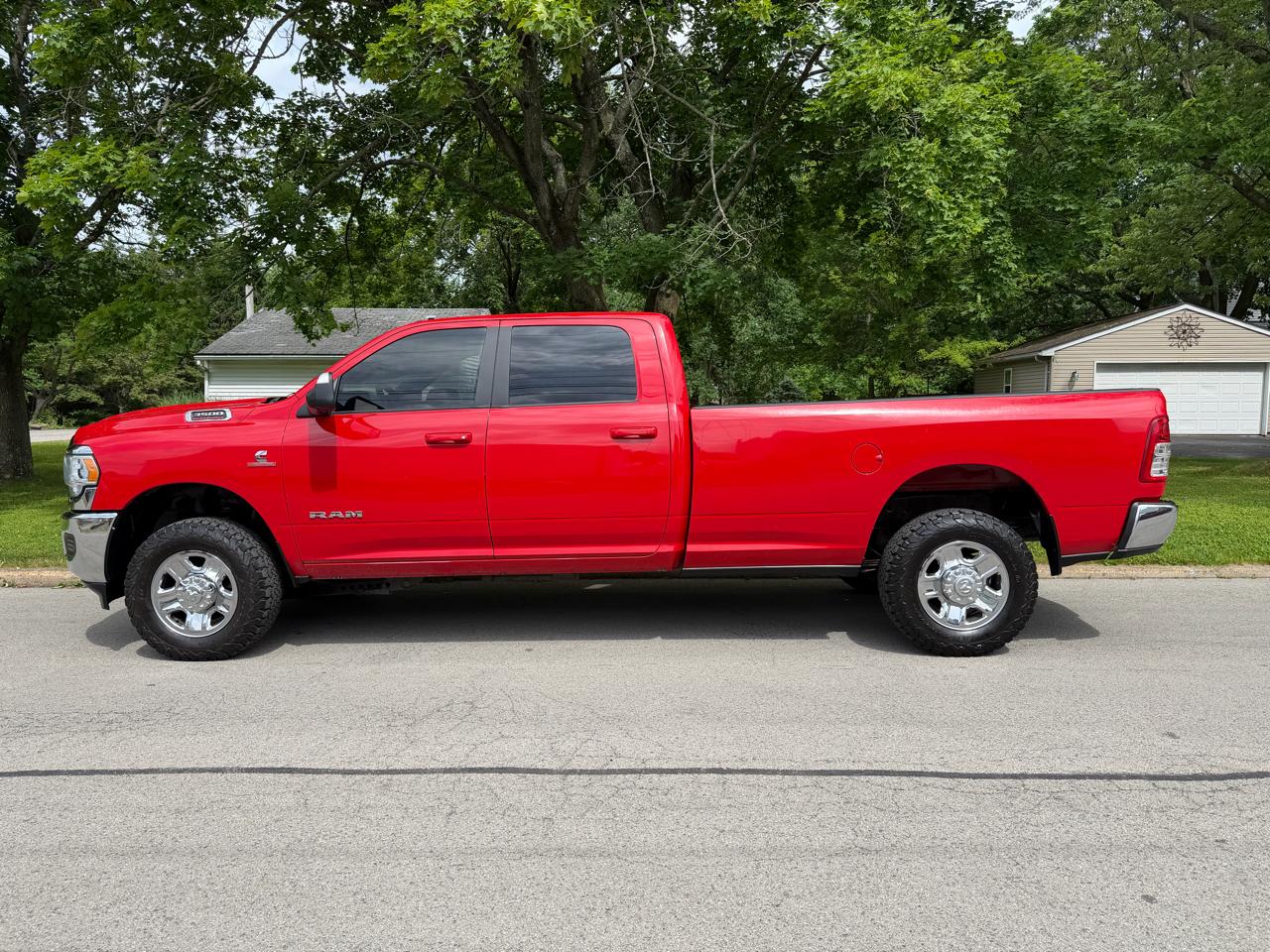 RAM 3500 Tradesman Crew Cab 4WD LWB 2021