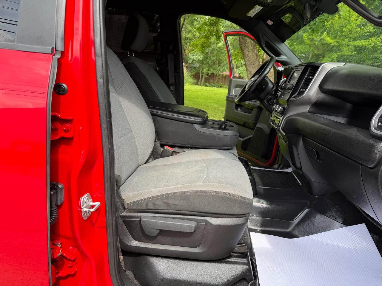 RAM 3500 Tradesman Crew Cab 4WD LWB 2021