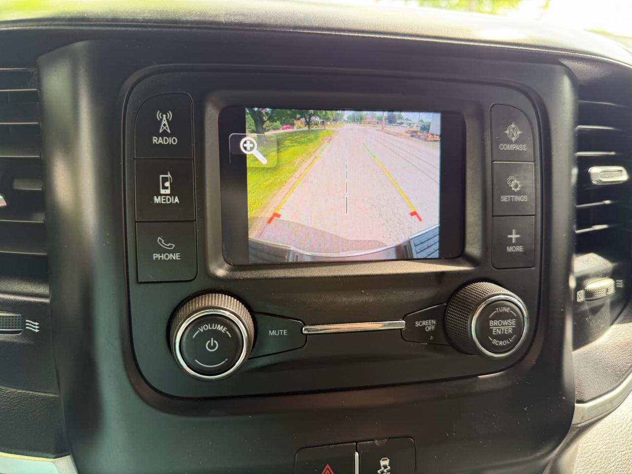 RAM 3500 Tradesman Crew Cab 4WD LWB 2021