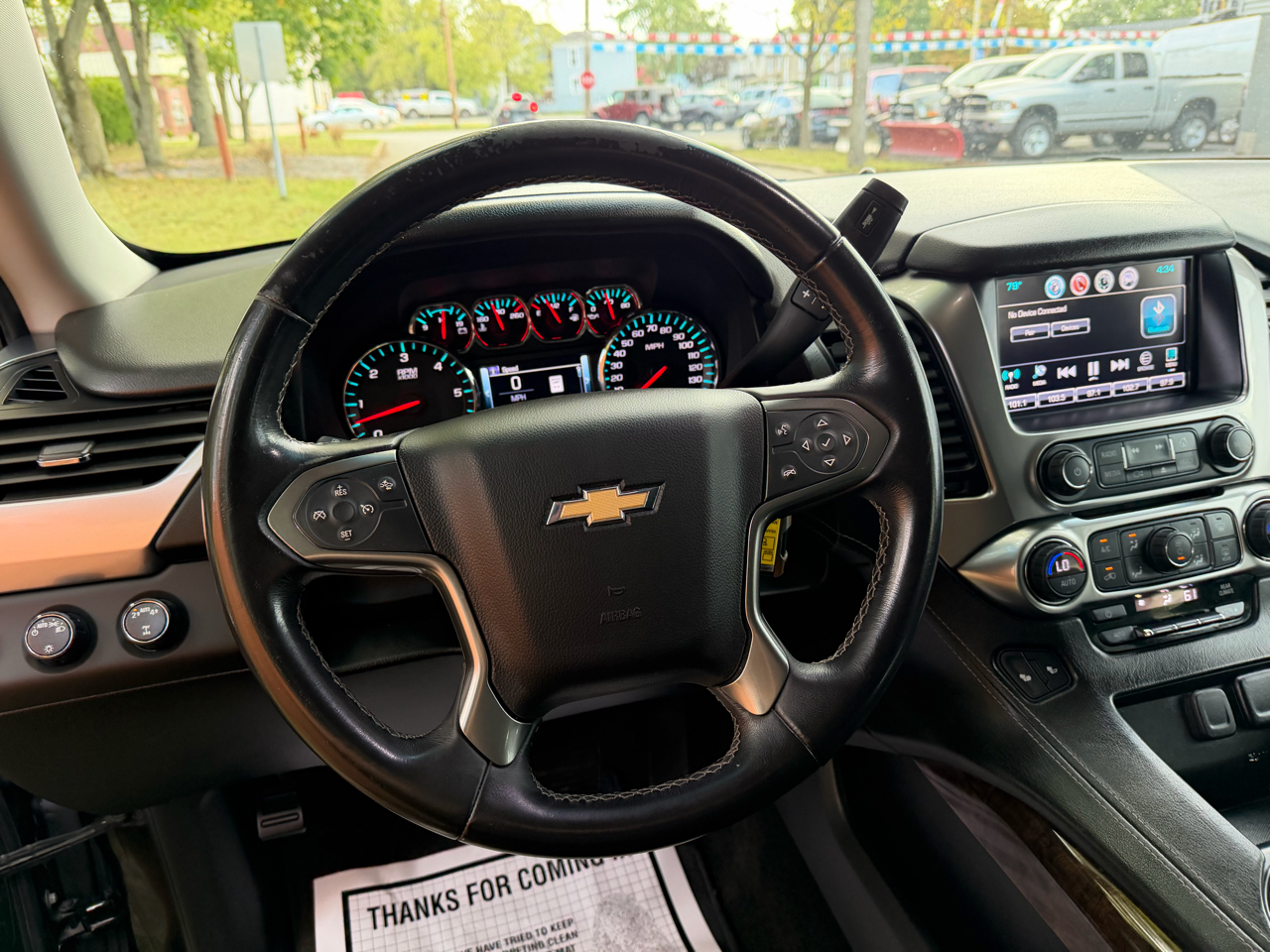 2018 Chevrolet Suburban 1500 photo 2