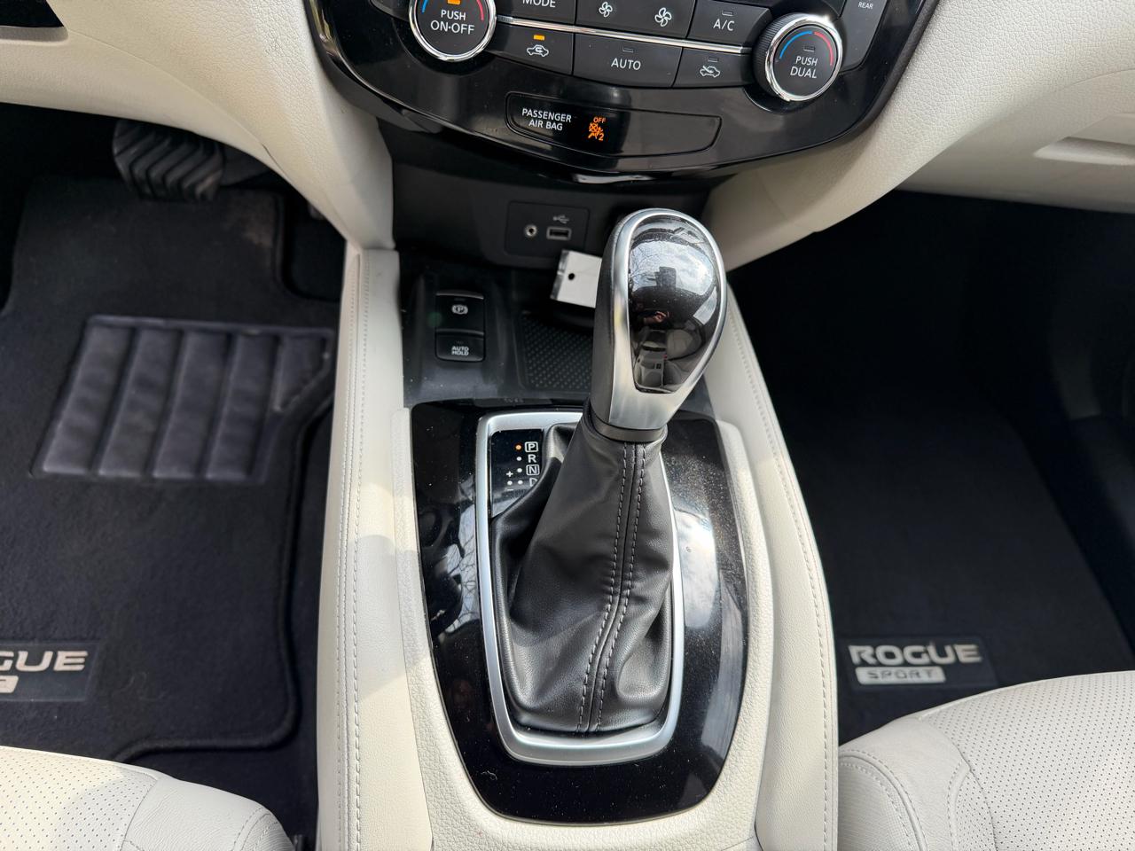 Nissan Rogue Sport FWD SL 2020