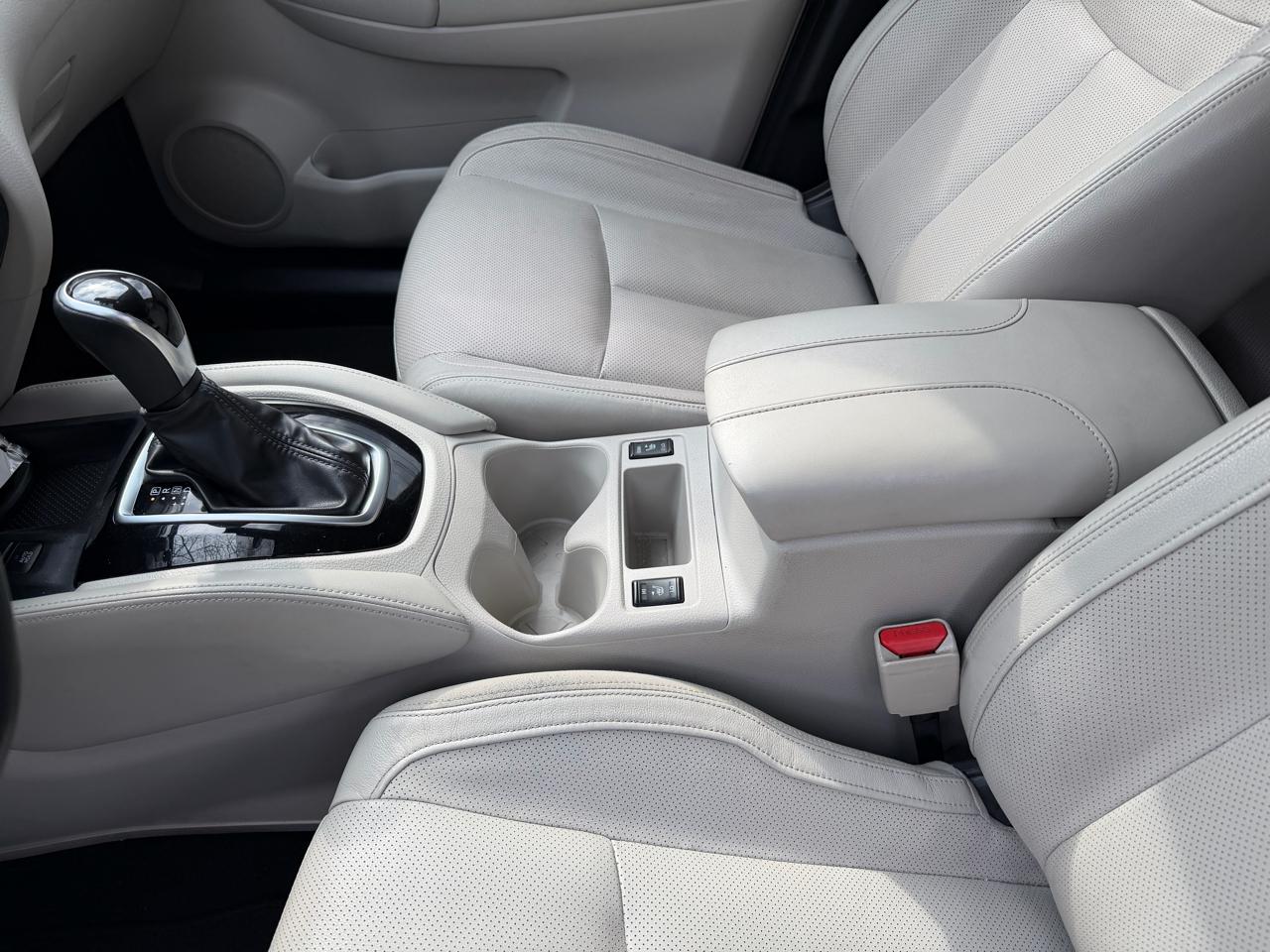 Nissan Rogue Sport FWD SL 2020