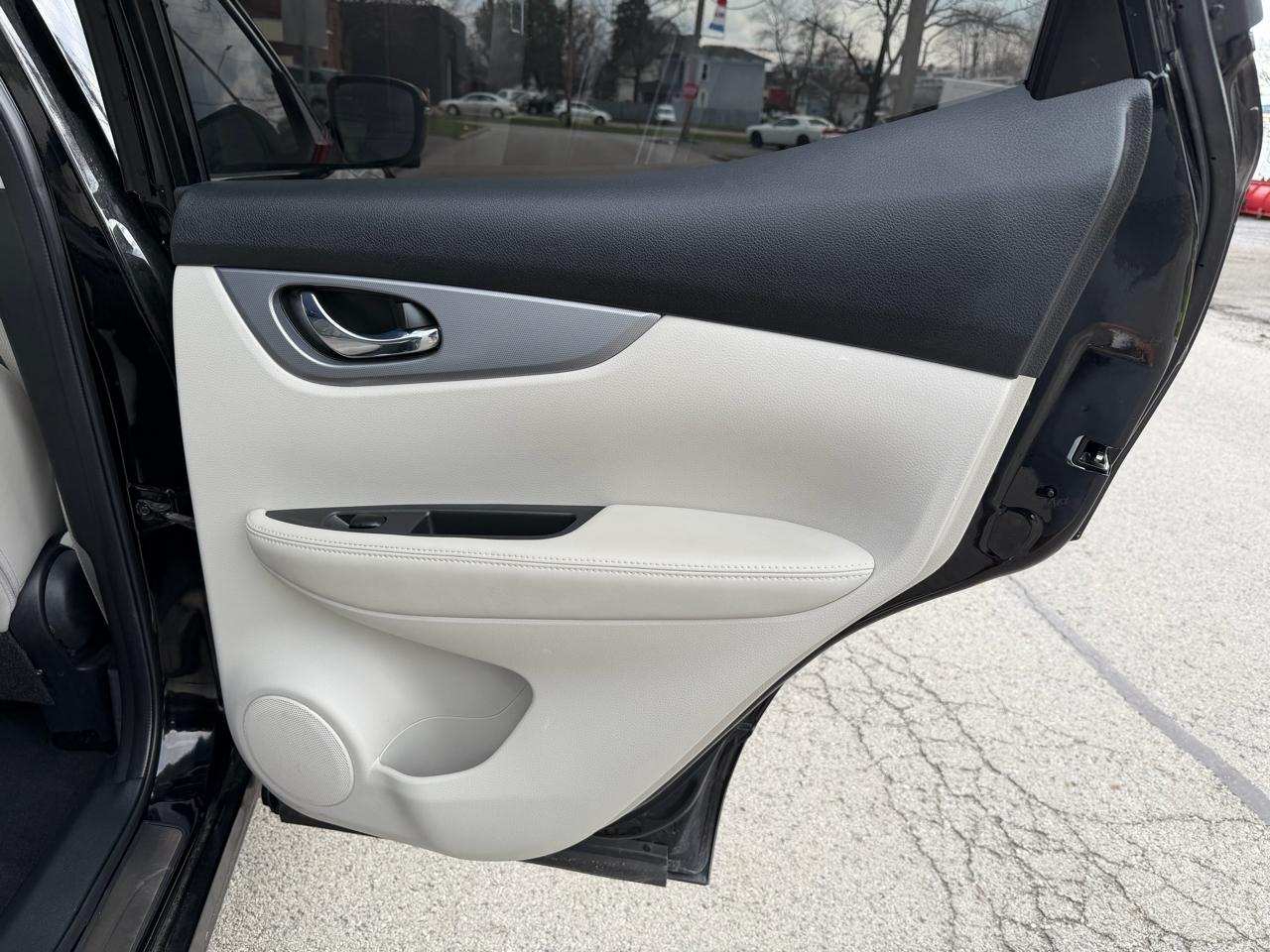 Nissan Rogue Sport FWD SL 2020