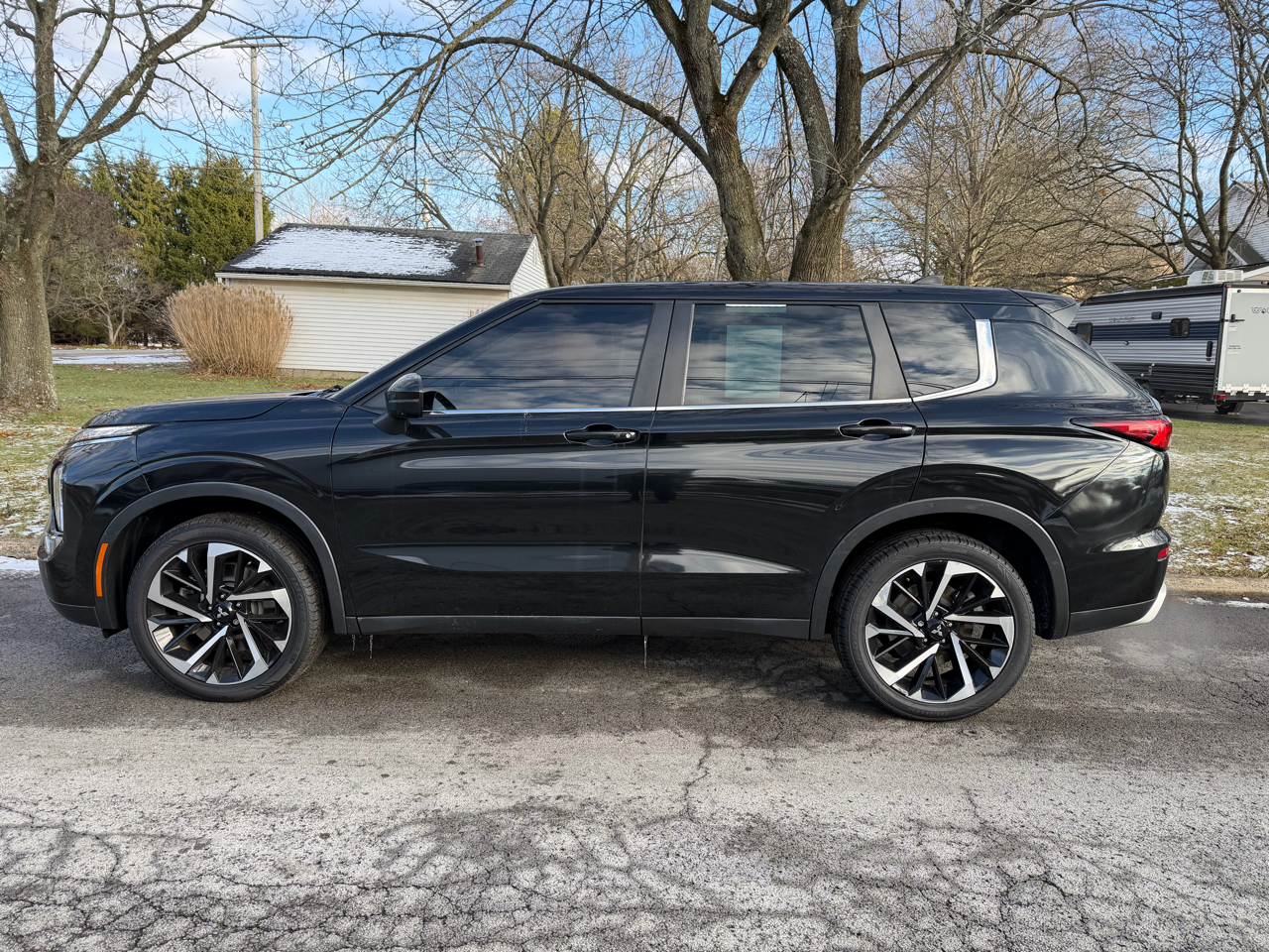 Mitsubishi Outlander SE 4D SUV AWD 2022