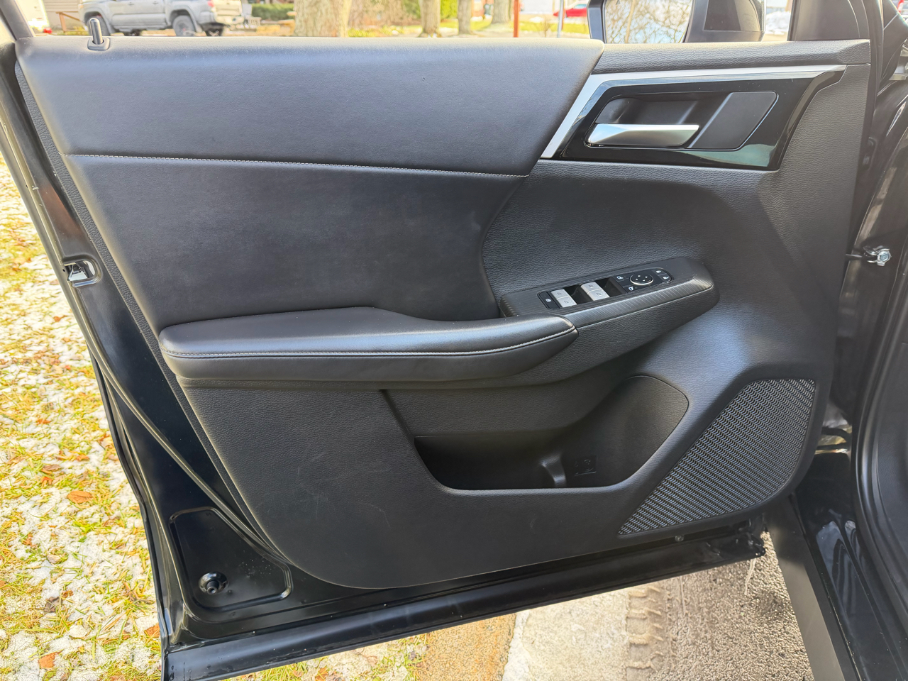 Mitsubishi Outlander SE 4D SUV AWD 2022