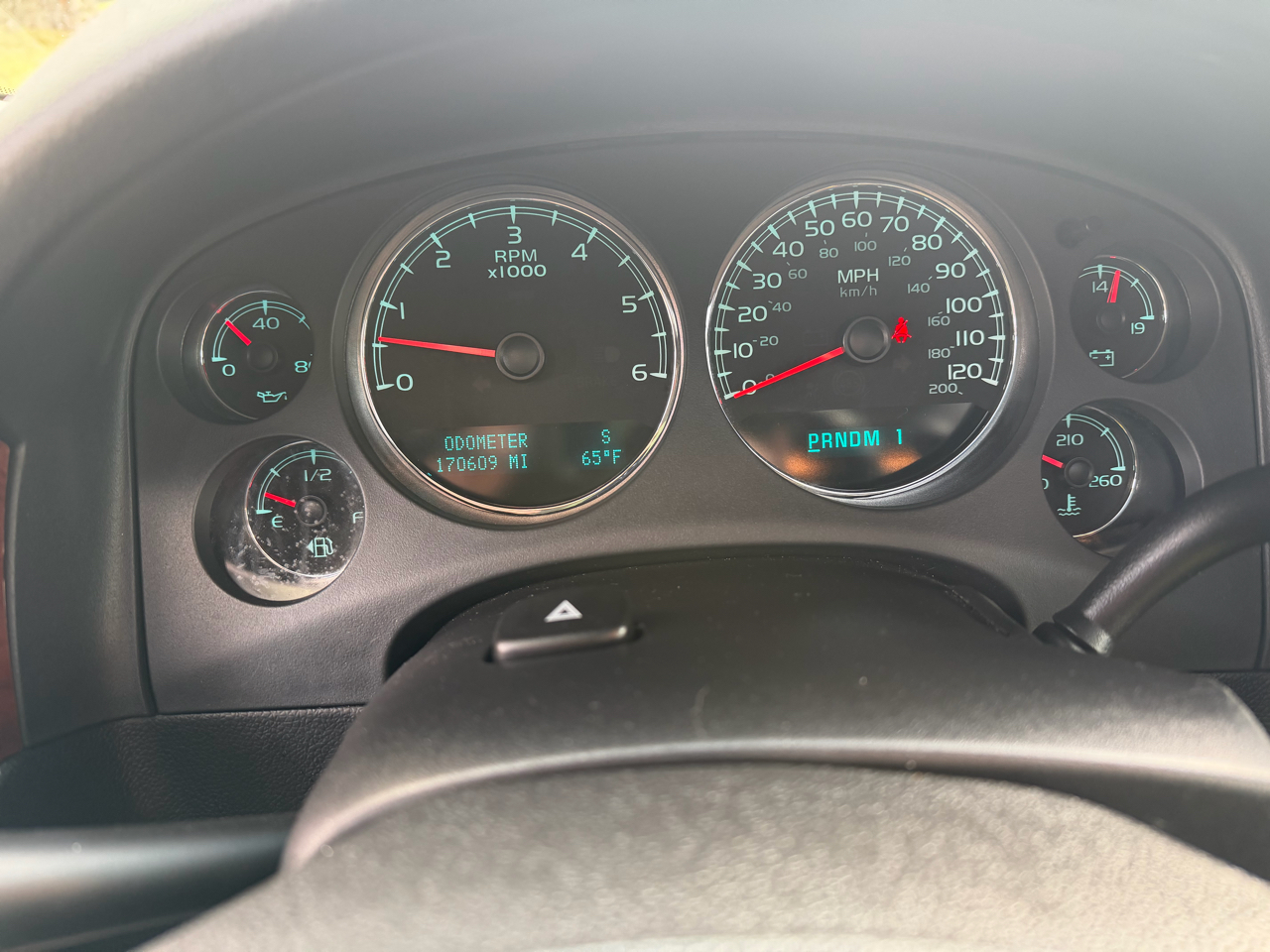 Chevrolet Suburban 2500 LT 4D SUV 4WD 2009