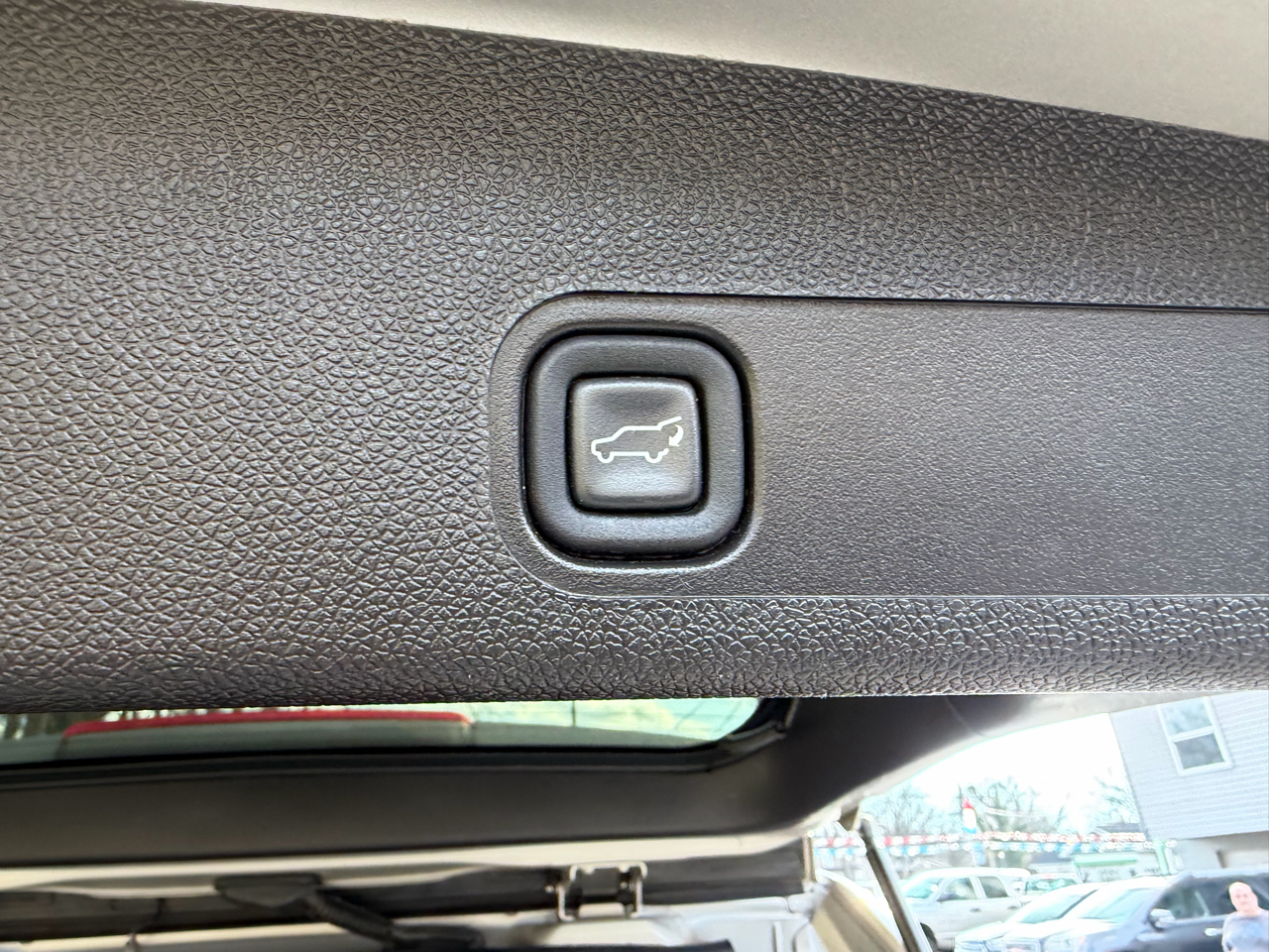 Chevrolet Suburban 2500 LT 4D SUV 4WD 2009