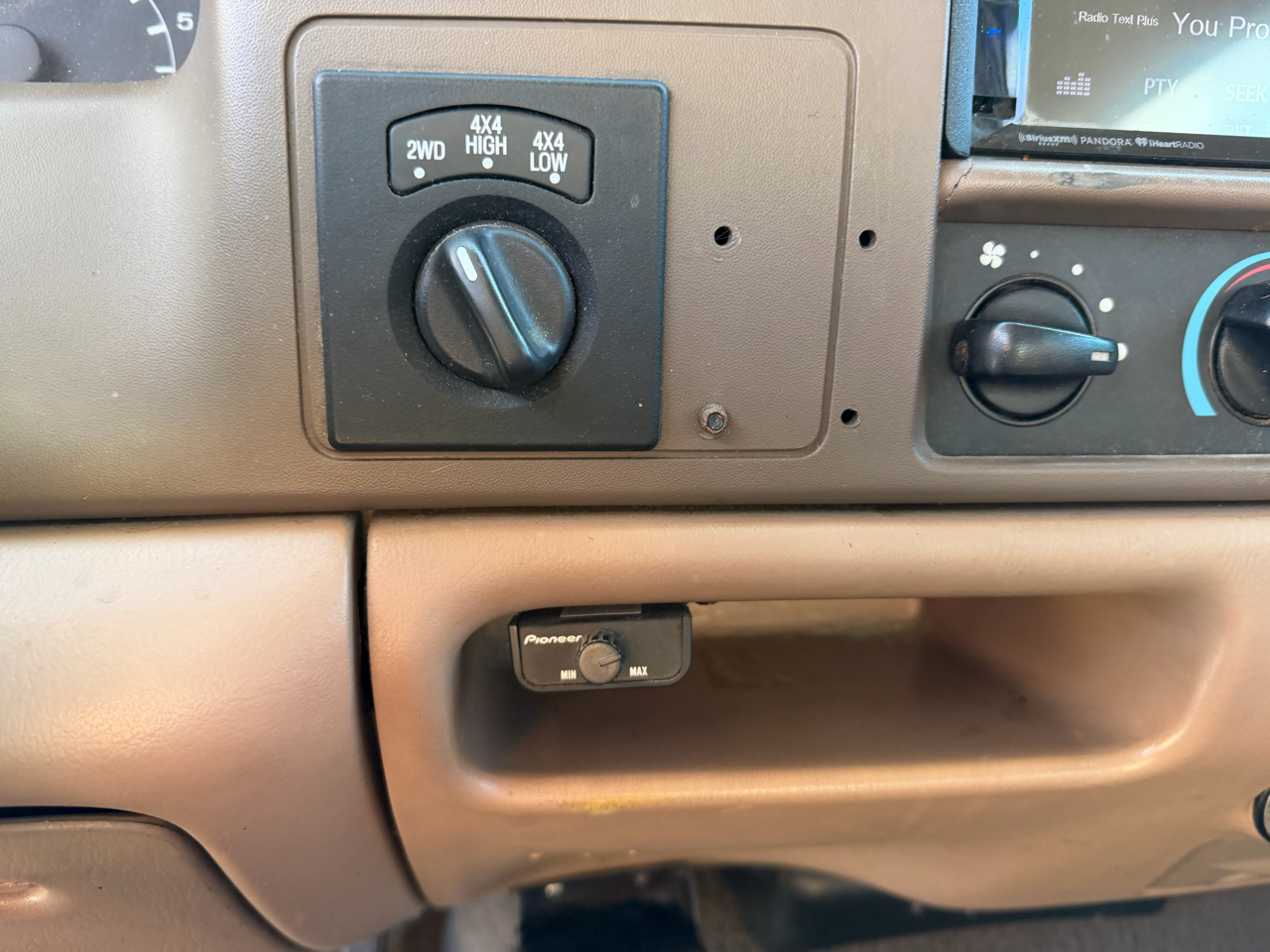 Ford Super Duty F-250 Crew Cab 156" Lariat 4WD 1999