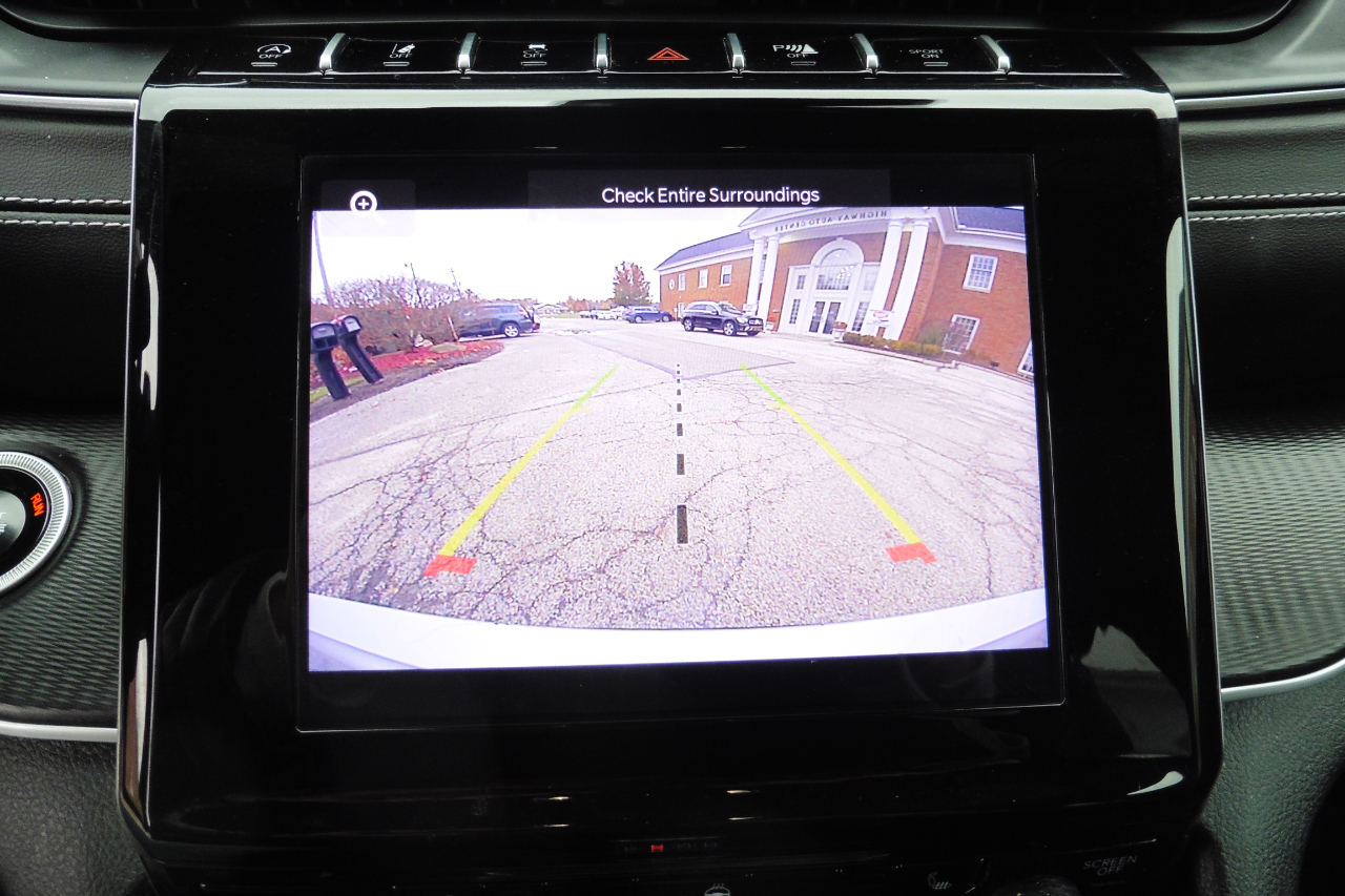 Jeep Grand Cherokee L Laredo 4D SUV 4WD 2024