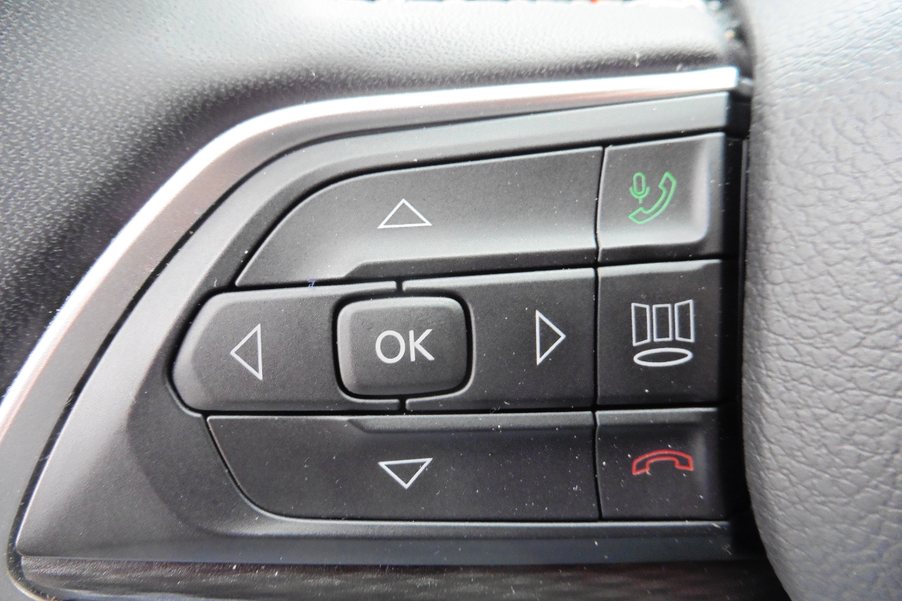 Jeep Grand Cherokee L Laredo 4D SUV 4WD 2024